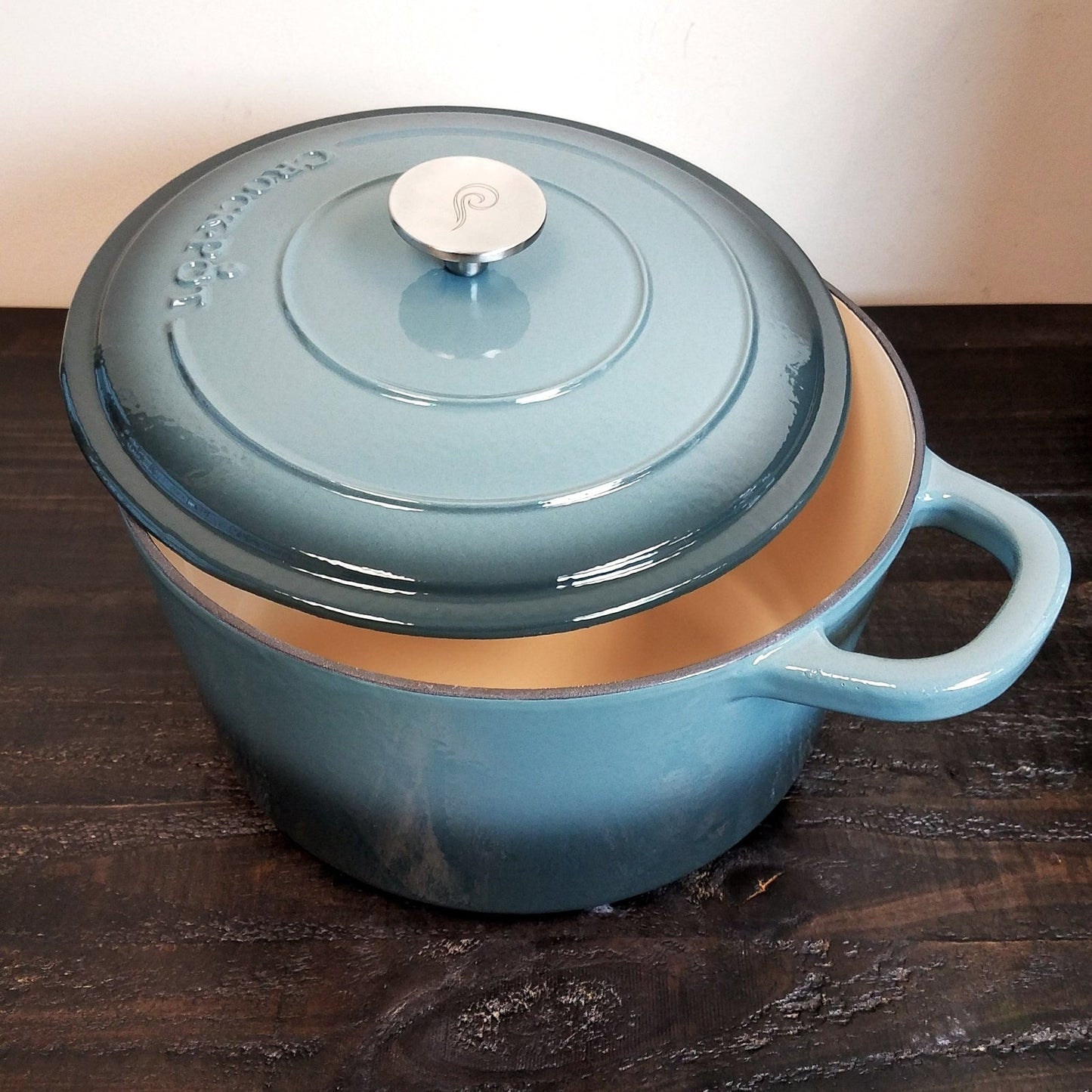 Poule à ragoût ronde en fonte de 7 quarts, couleur cendrée