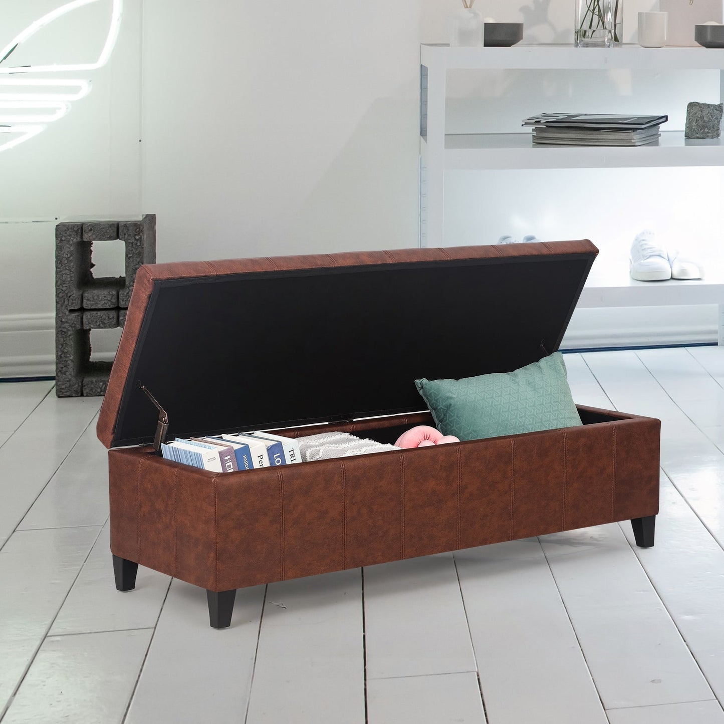 Tabouret de rangement Adeco 50 en simili cuir