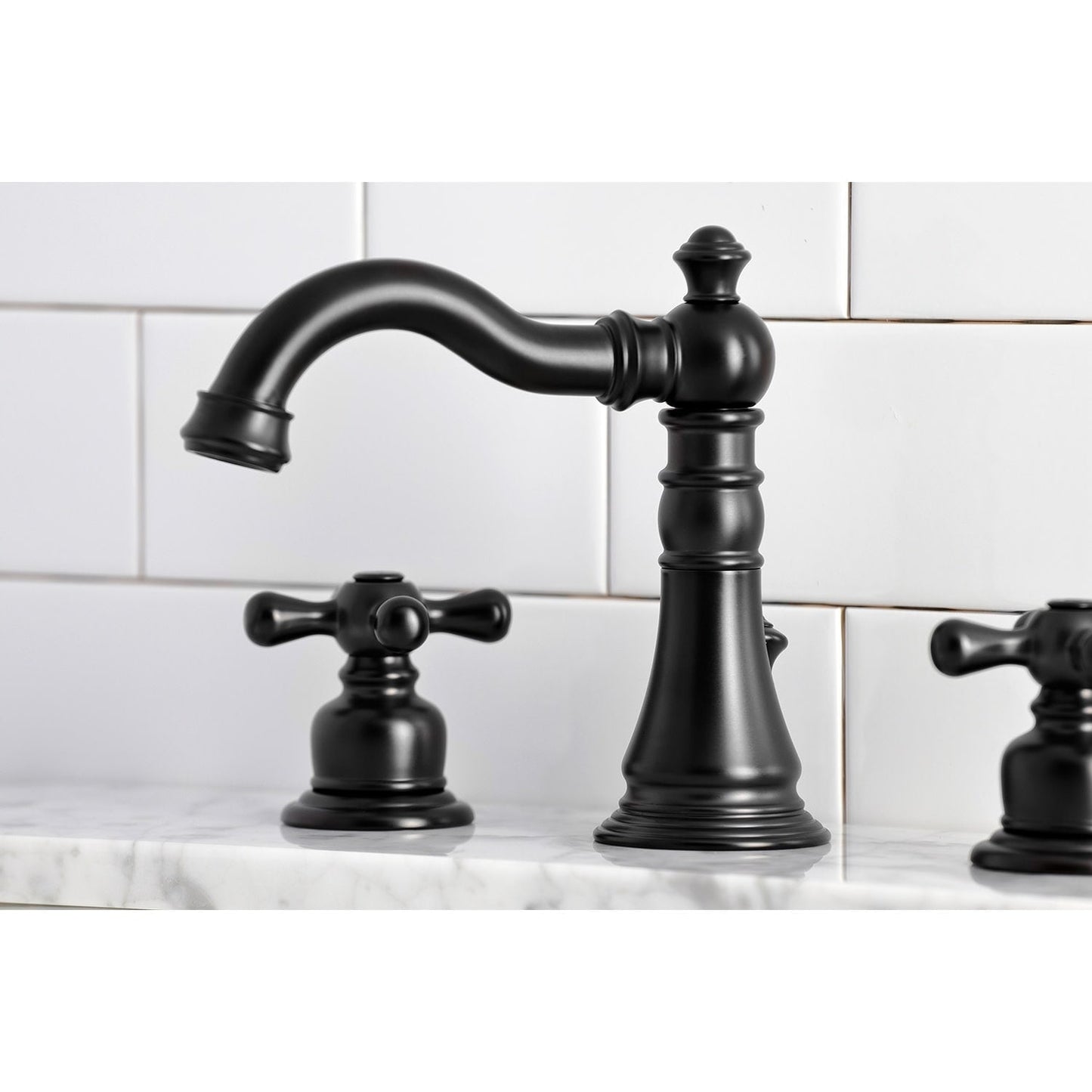 Robinet de salle de bain à large espacement de 8 pouces, modèle American Classic