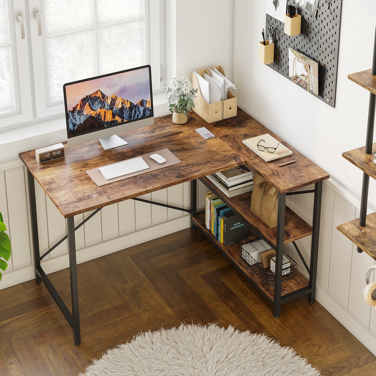 Bureau en forme de L avec étagères de rangement, bureau d'ordinateur d'angle.
