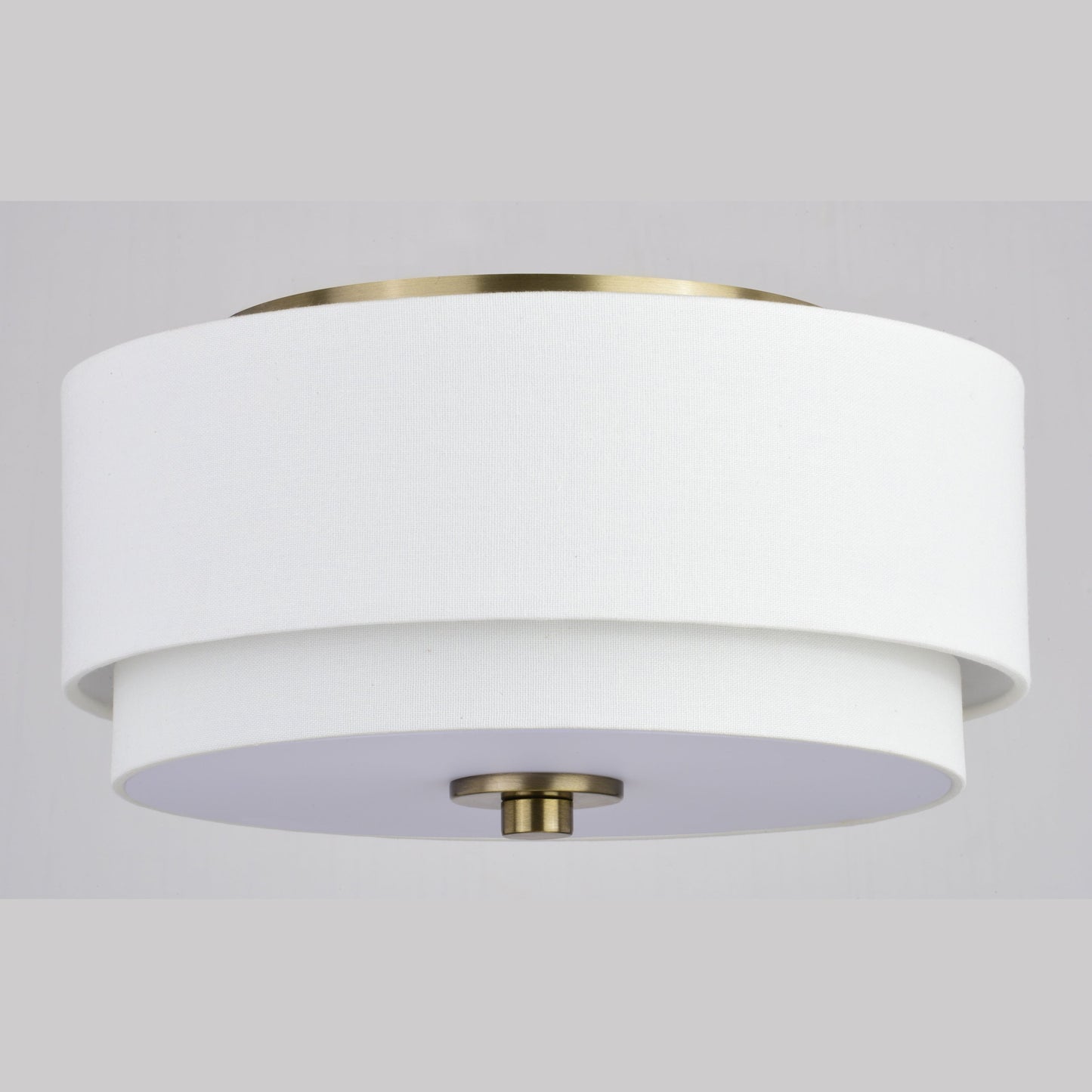 Luminaire à suspension à montage au plafond de style moderne du milieu du siècle de Burnaby avec abat-jour blanc en lin.