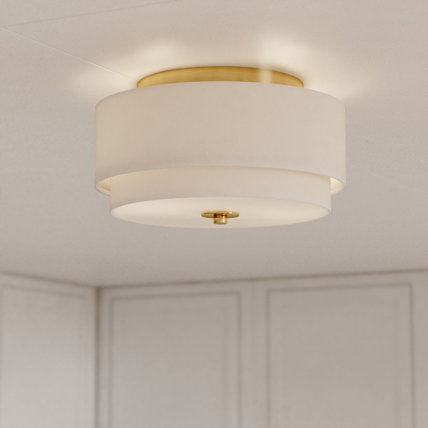 Luminaire à suspension à montage au plafond de style moderne du milieu du siècle de Burnaby avec abat-jour blanc en lin.