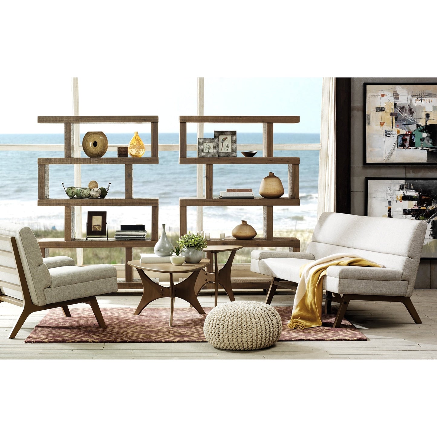 Table basse en bois triangulaire Blaze d'INK IVY