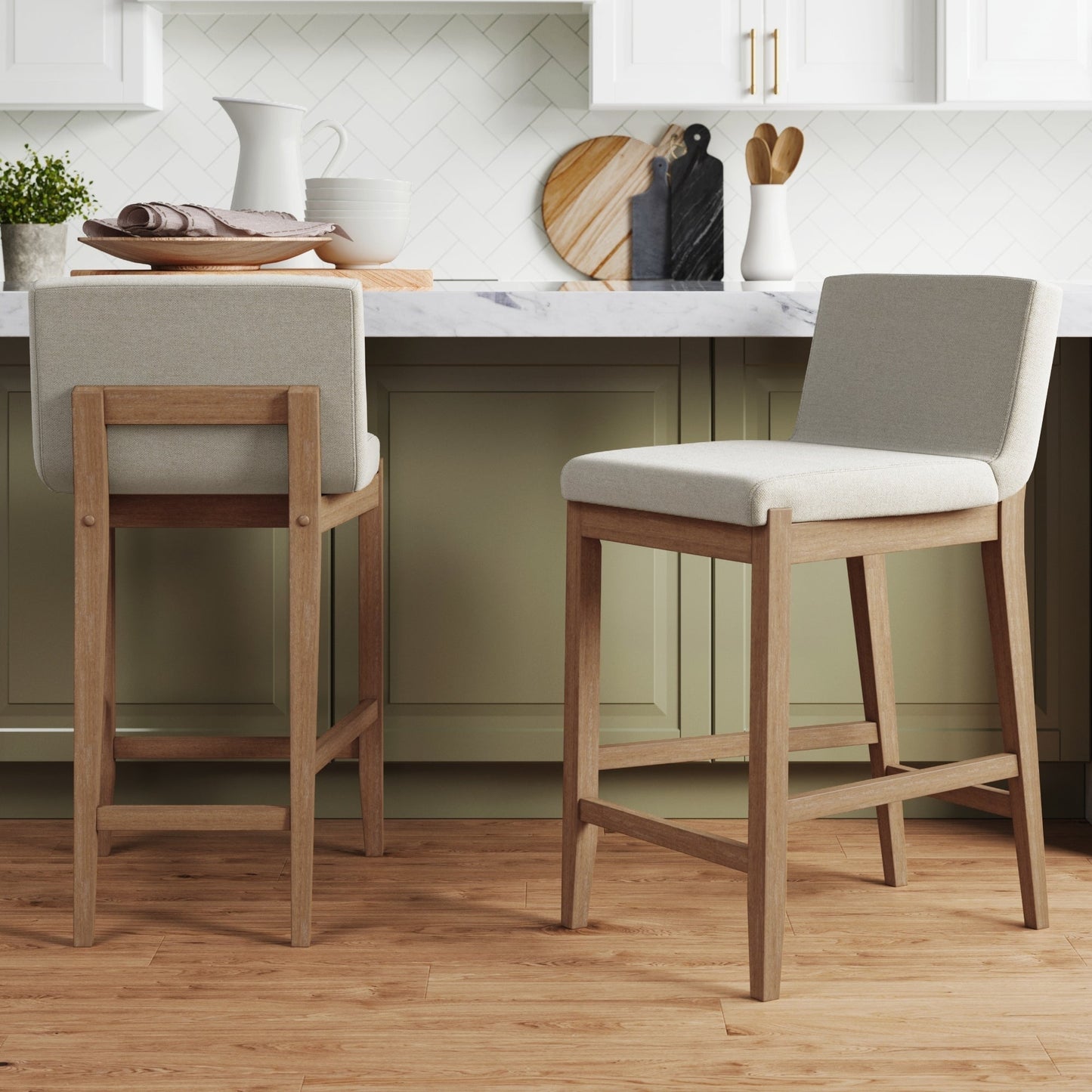 Tabouret de bar moderne Gracie, chaise rembourrée en bouclé et pieds en bois brossé