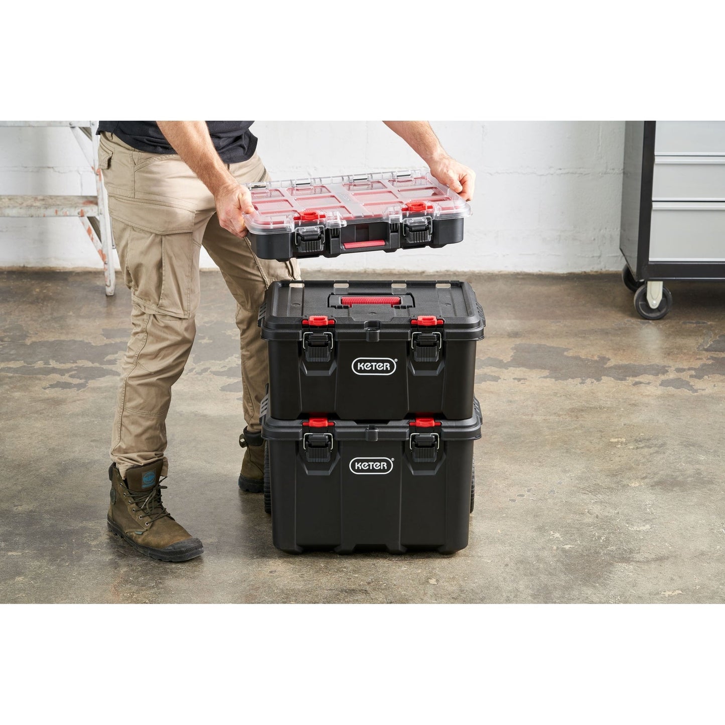 Keter Stack-n-Roll, système modulaire de rangement et d'organisation d'outils sur roulettes, 3 pièces, en résine durable.