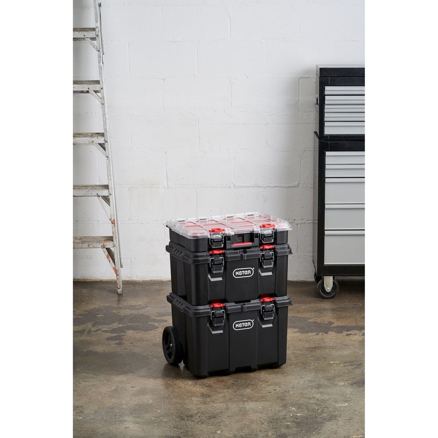 Keter Stack-n-Roll, système modulaire de rangement et d'organisation d'outils sur roulettes, 3 pièces, en résine durable.