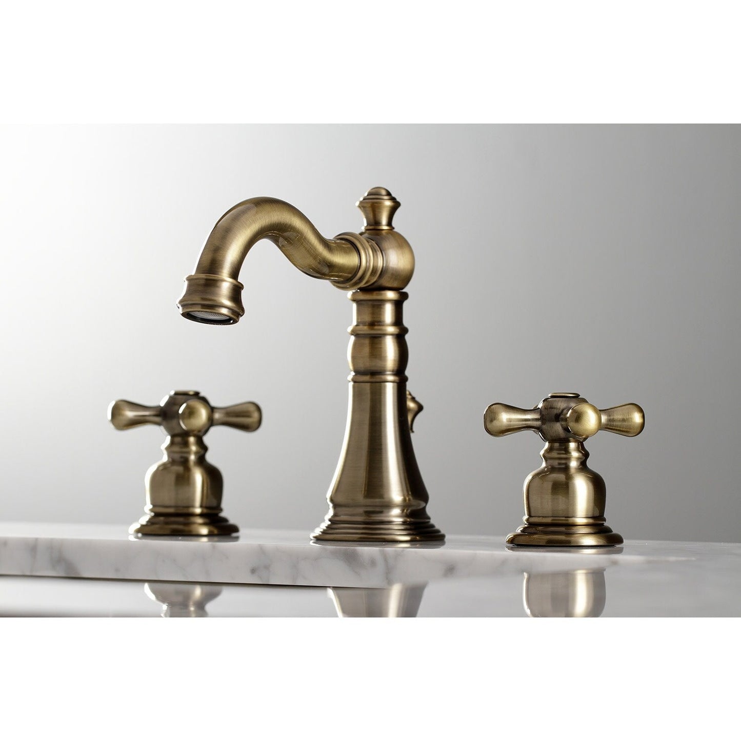 Robinet de salle de bain à large espacement de 8 pouces, modèle American Classic