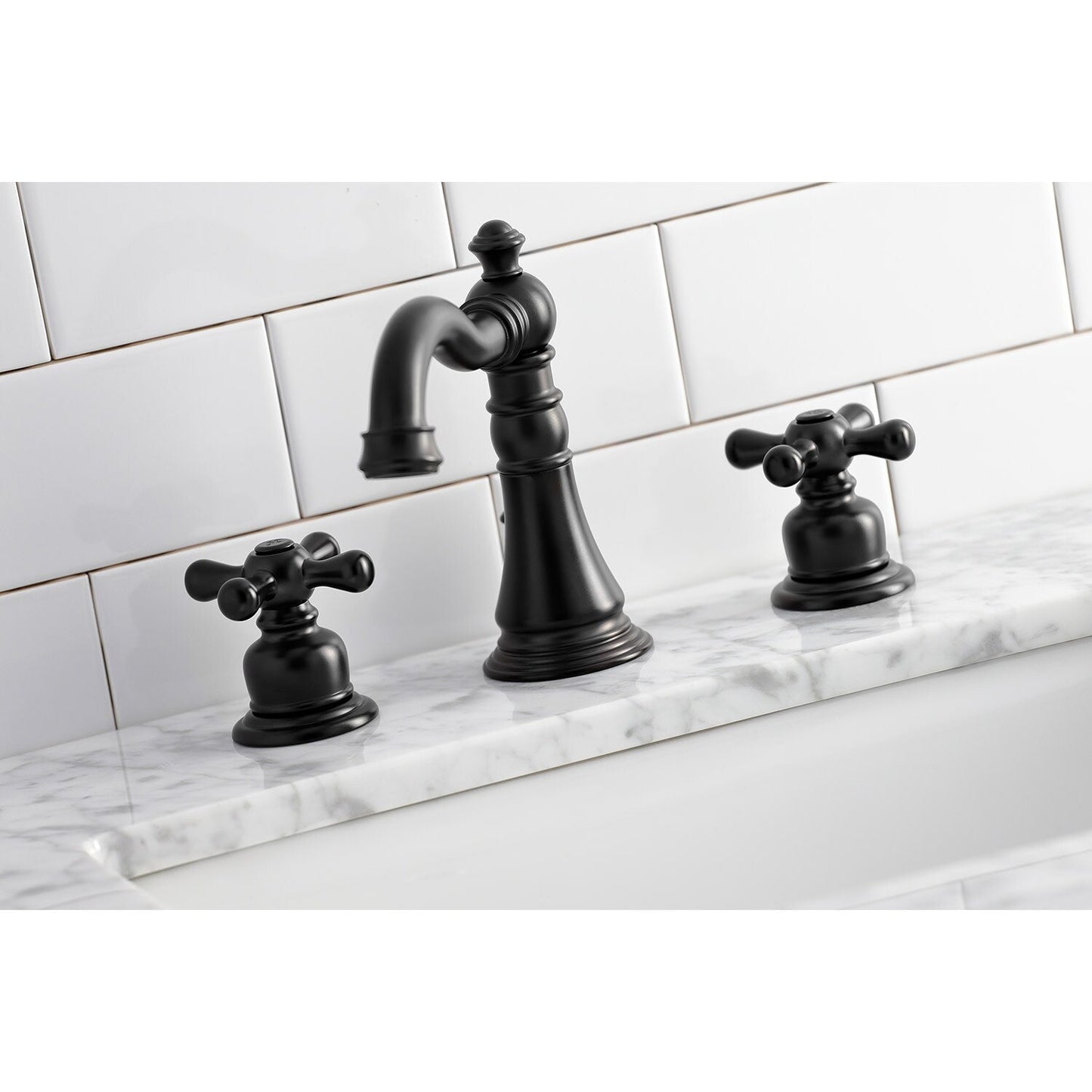 Robinet de salle de bain à large espacement de 8 pouces, modèle American Classic