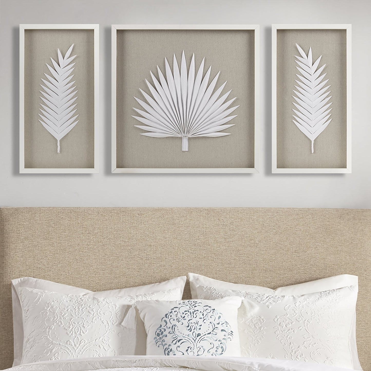Ensemble de 3 cadres muraux décoratifs en papier de riz avec feuilles de palmier, style Shadowbox, fait à la main, modèle Sabal de Madison Park.