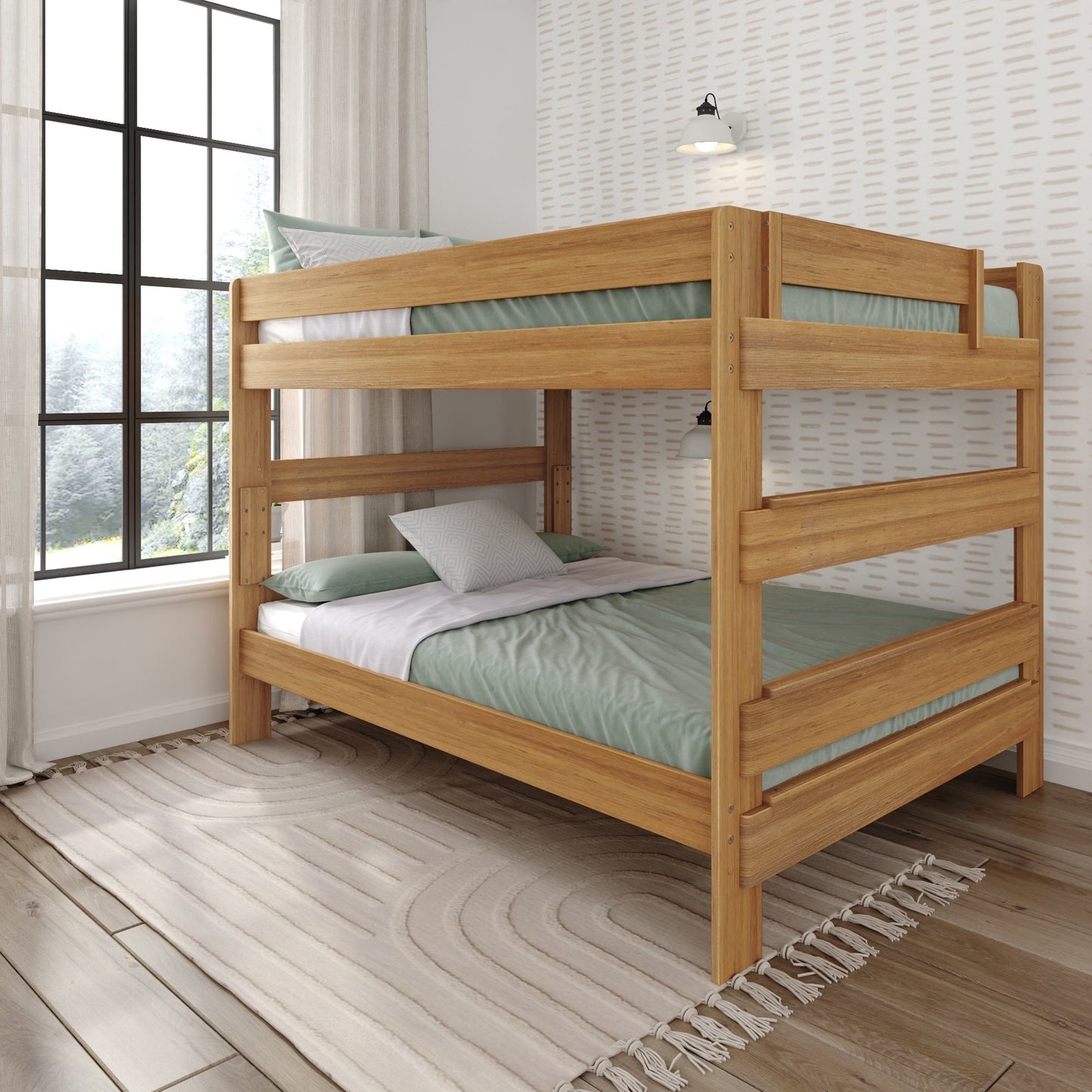 Lit superposé Max and Lily Farmhouse, avec un lit double en dessous et un lit queen size au-dessus.