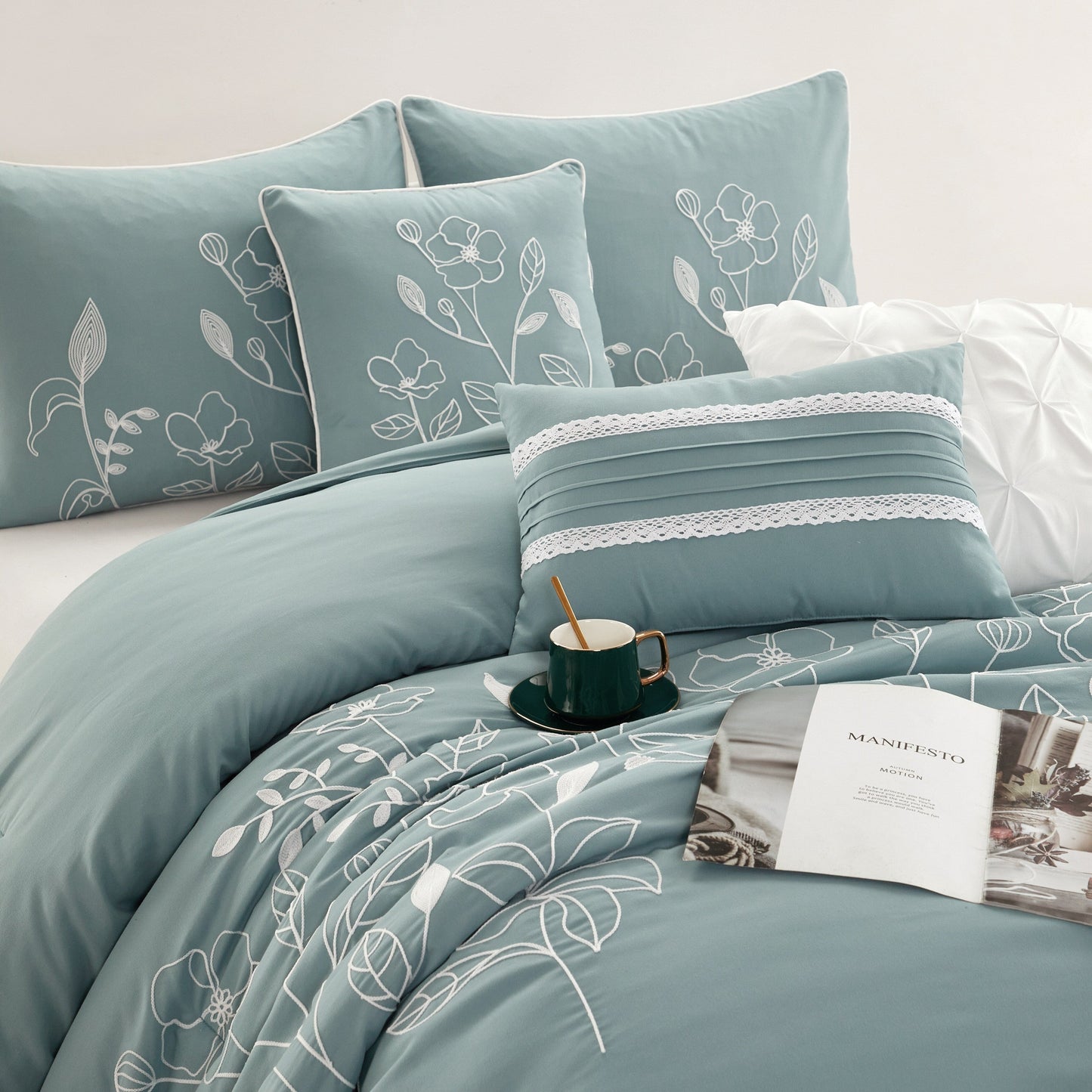 Ensemble de Couette à Motifs Floraux et Botaniques Nanshing Taylor 7 Pièces