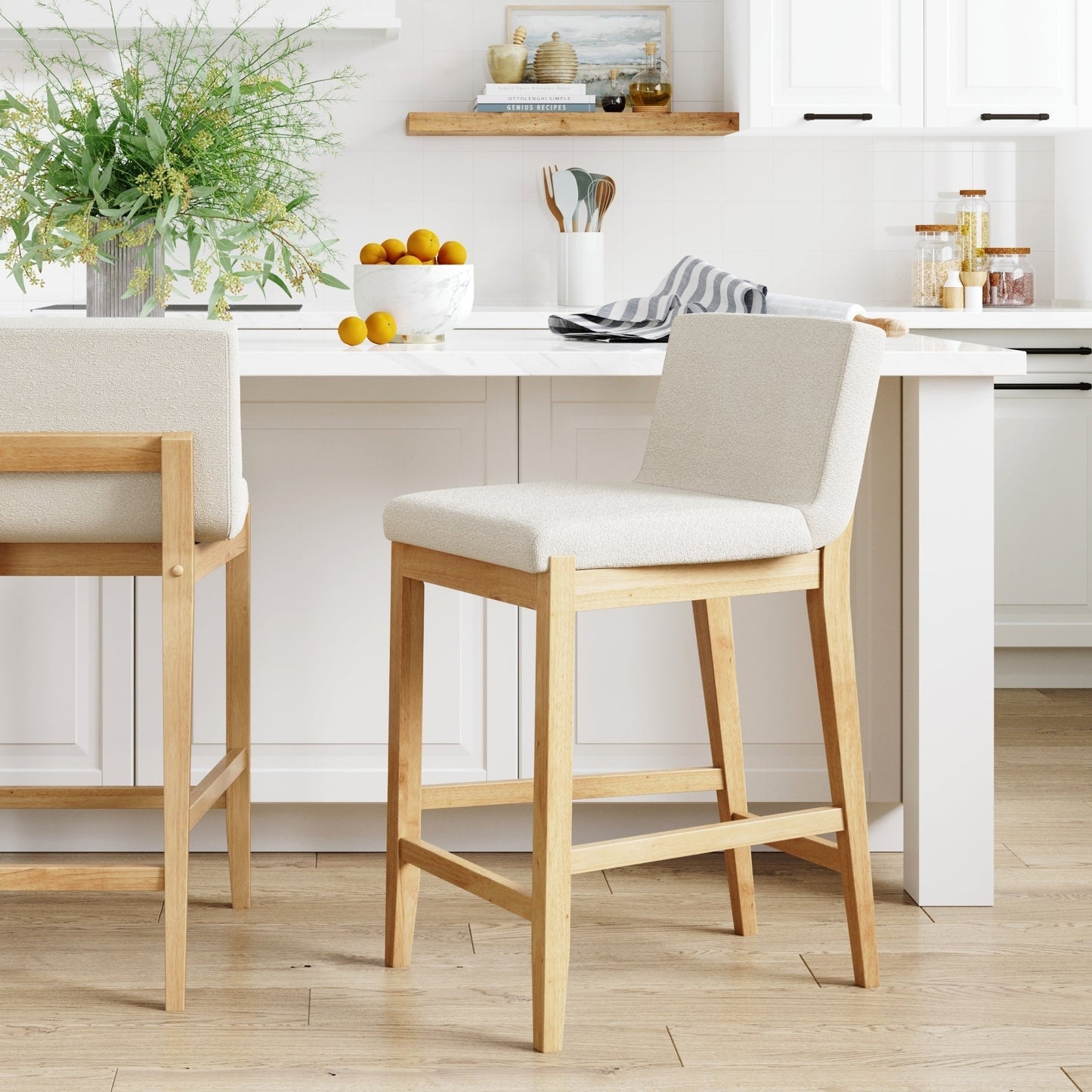 Tabouret de bar moderne Gracie, chaise rembourrée en bouclé et pieds en bois brossé
