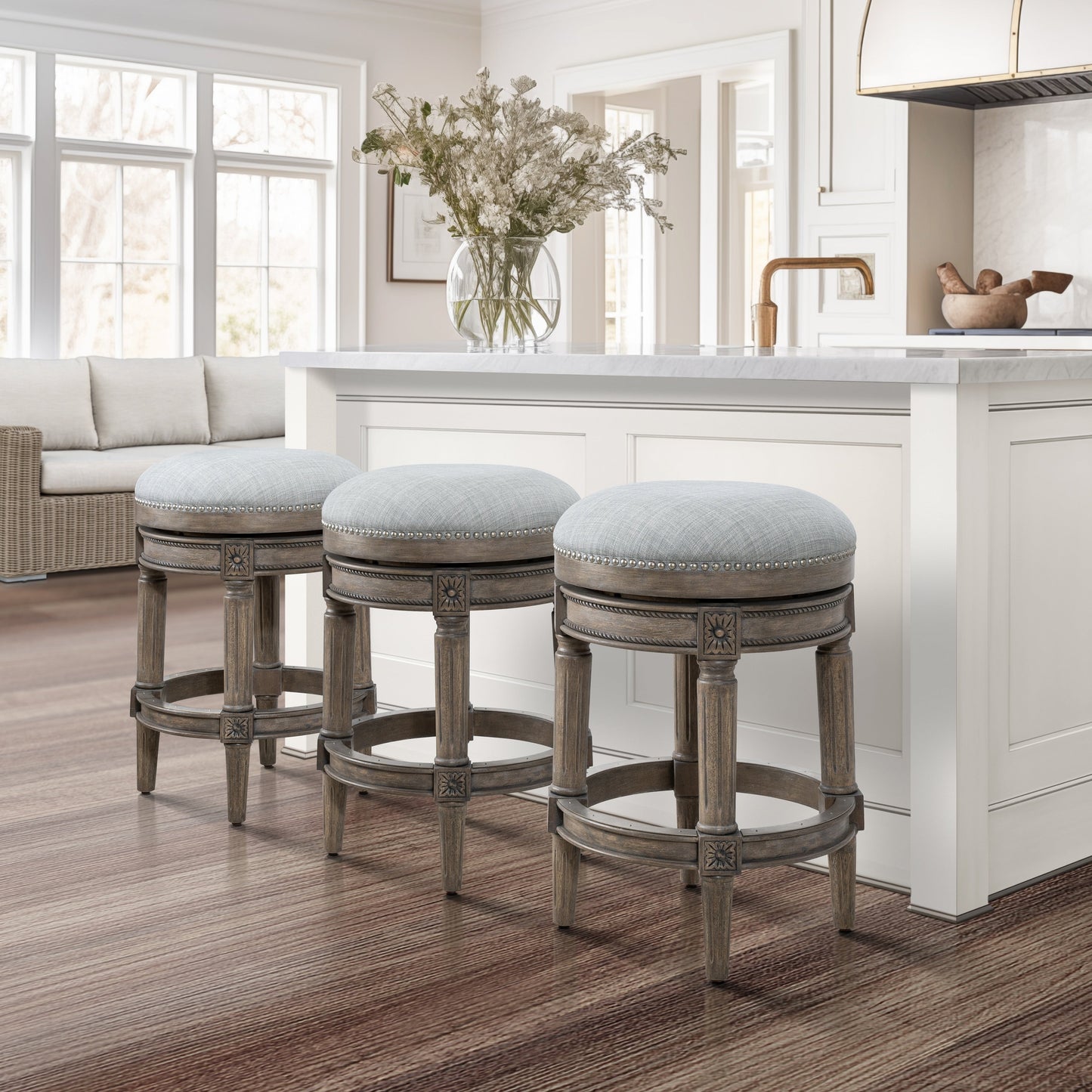 Tabouret de bar pivotant sans dossier Chapman de New Ridge Home Goods, hauteur de comptoir de 26 pouces - Hauteur de comptoir