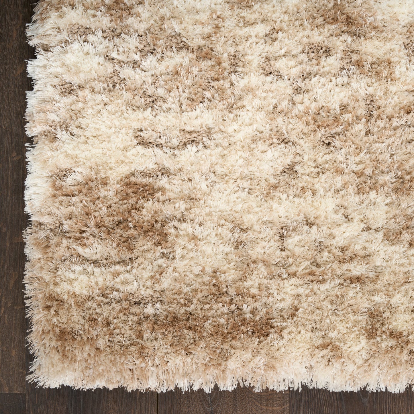 Tapis de sol ultra moelleux à poils longs, abstrait et glamour de la marque Nourison