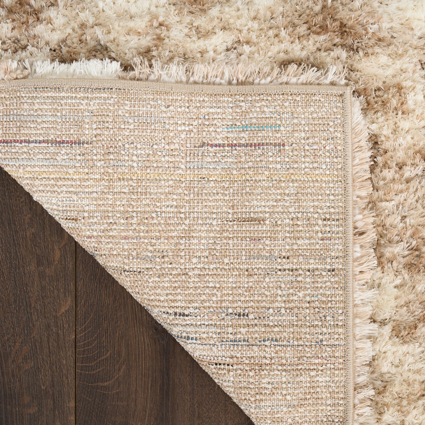 Tapis de sol ultra moelleux à poils longs, abstrait et glamour de la marque Nourison