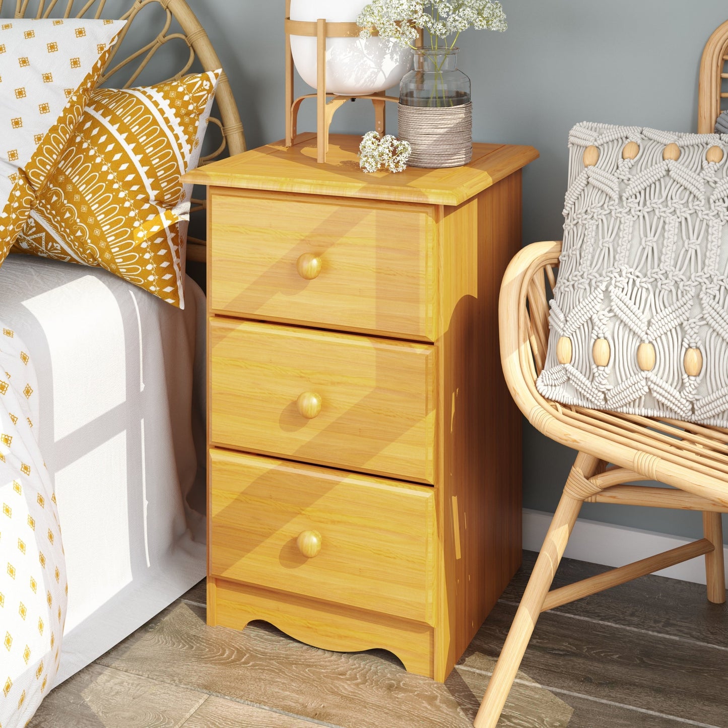 Palace Imports Table de chevet 100 % bois massif avec 3 tiroirs et poignées en métal ou en bois