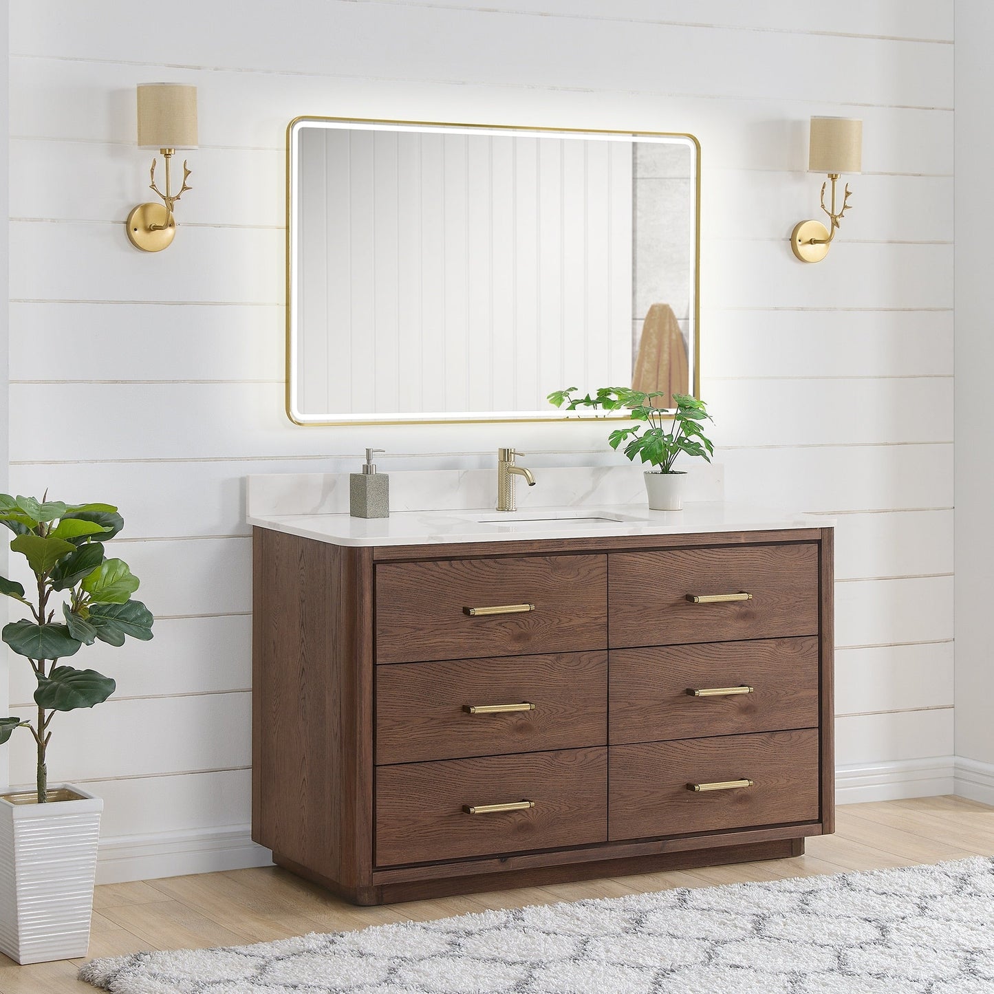 Meuble-lavabo Porto avec plan de toilette en pierre de quartz blanche, sans miroir.