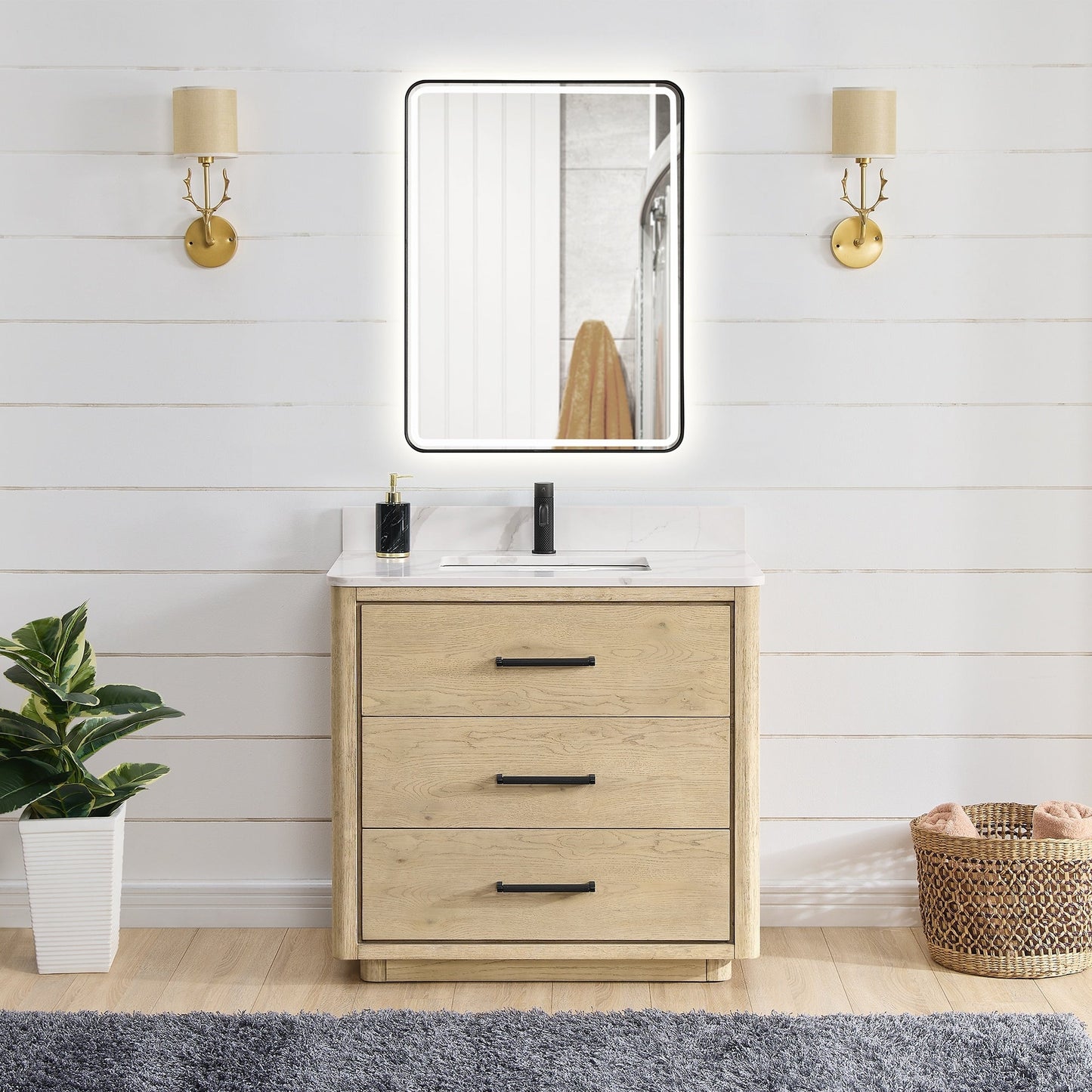 Meuble-lavabo Porto avec plan de toilette en pierre de quartz blanche, sans miroir.