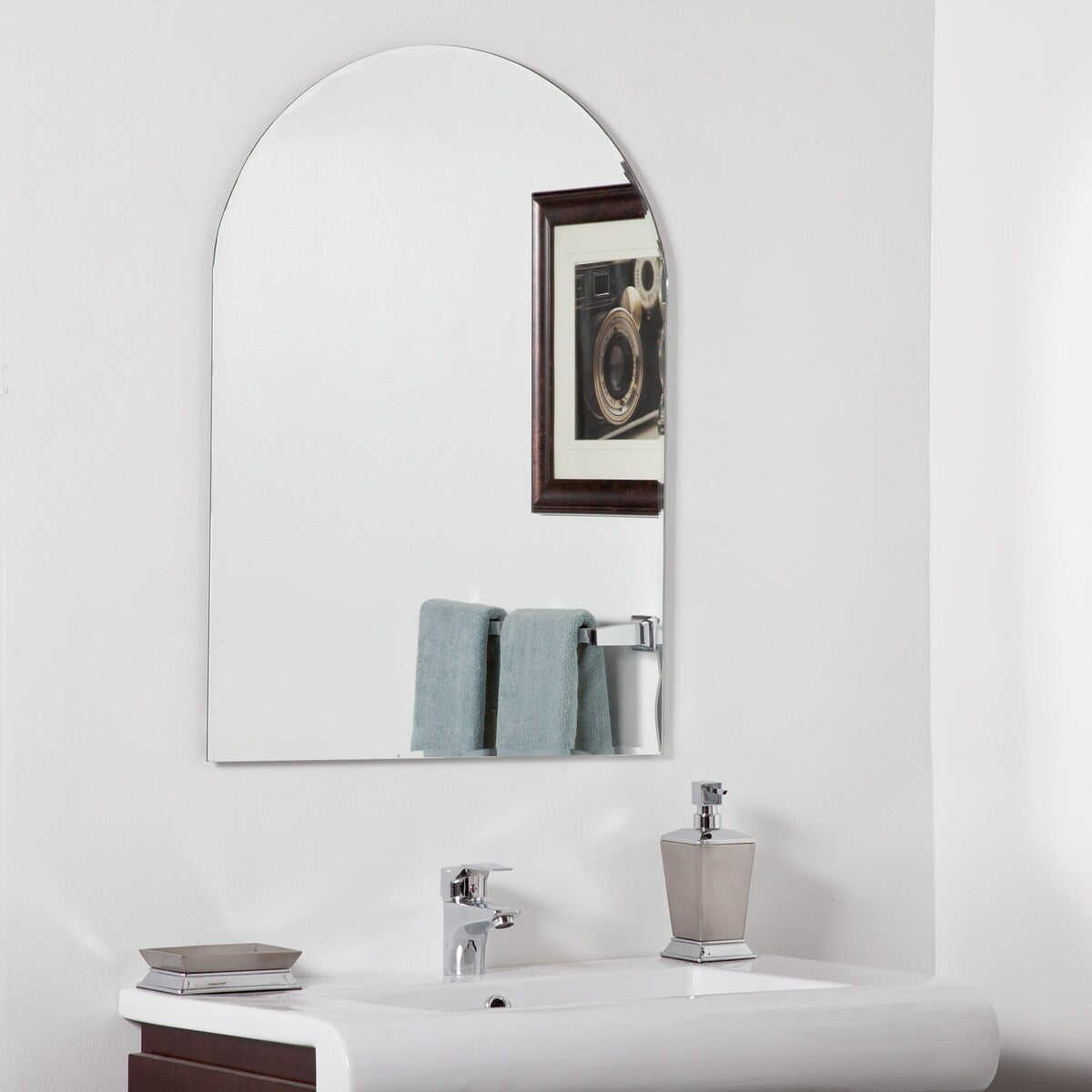 Rita Arch Miroir de salle de bain moderne sans cadre