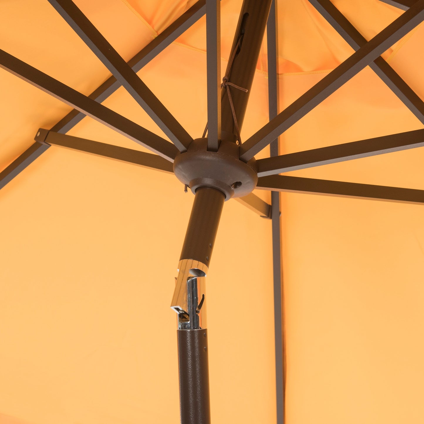 Parasol SAFAVIEH Gebbine Elegant de 2,7 mètres