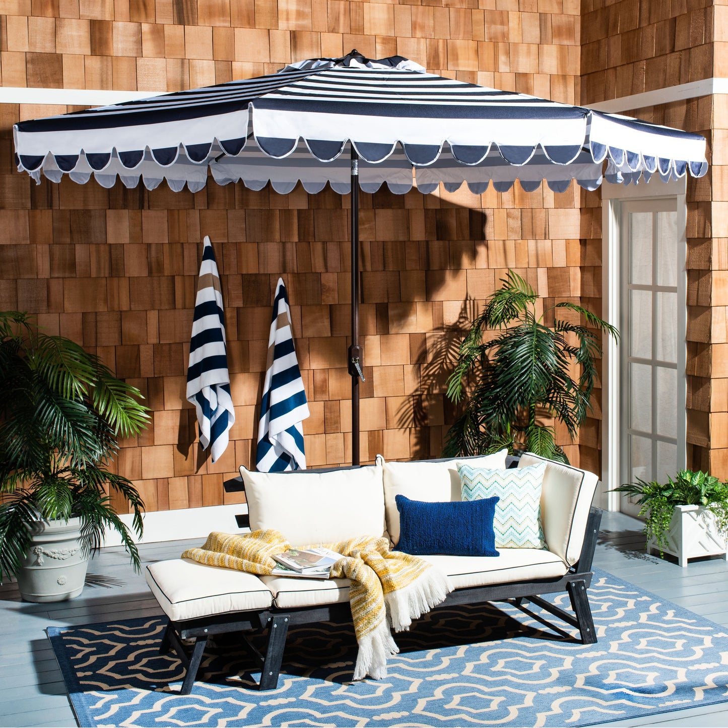 Parasol rond de jardin Jaylee de 3,35 m (11 pieds) de SAFAVIEH