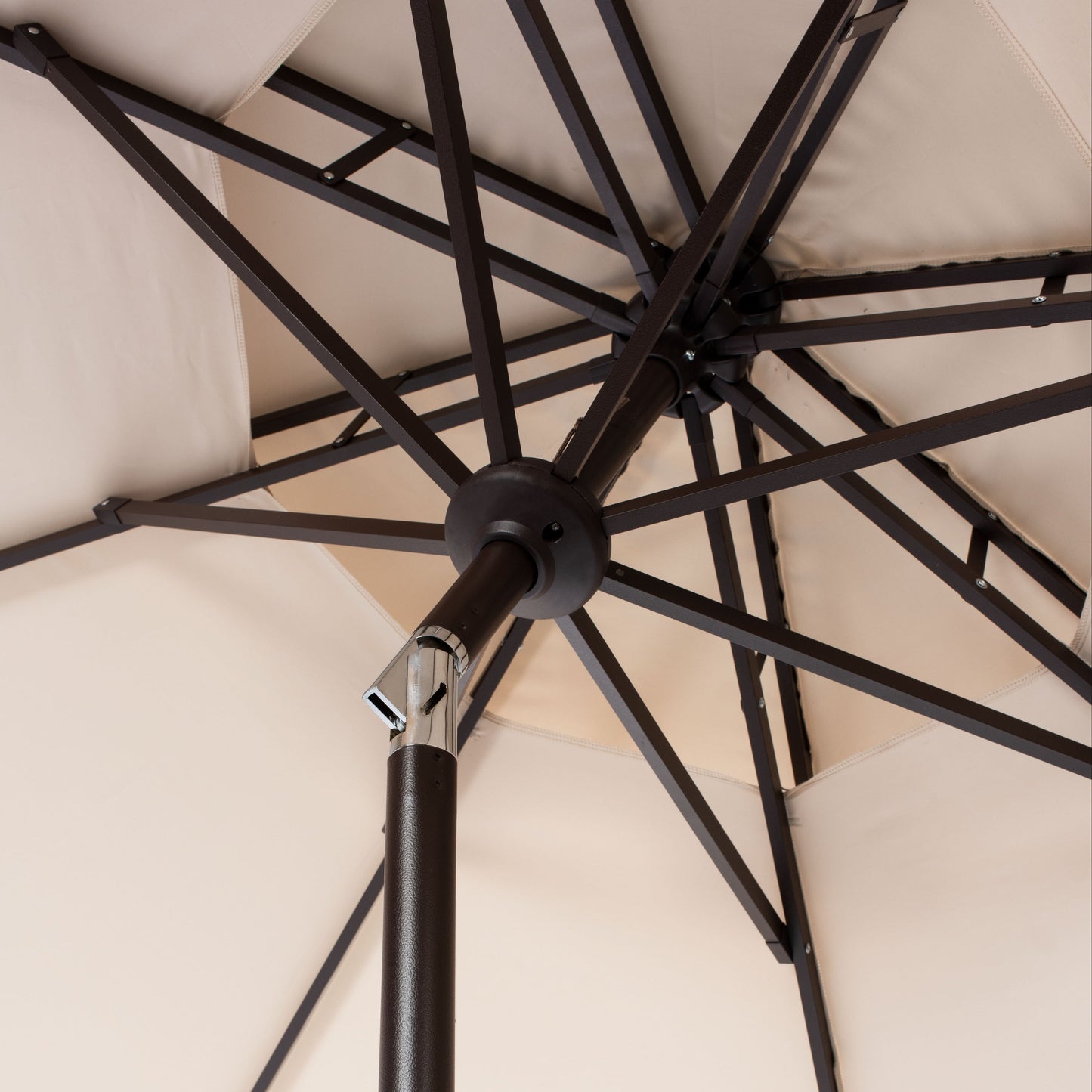 Parasol de jardin SAFAVIEH Livia 9 pieds à double toit, pied non inclus.