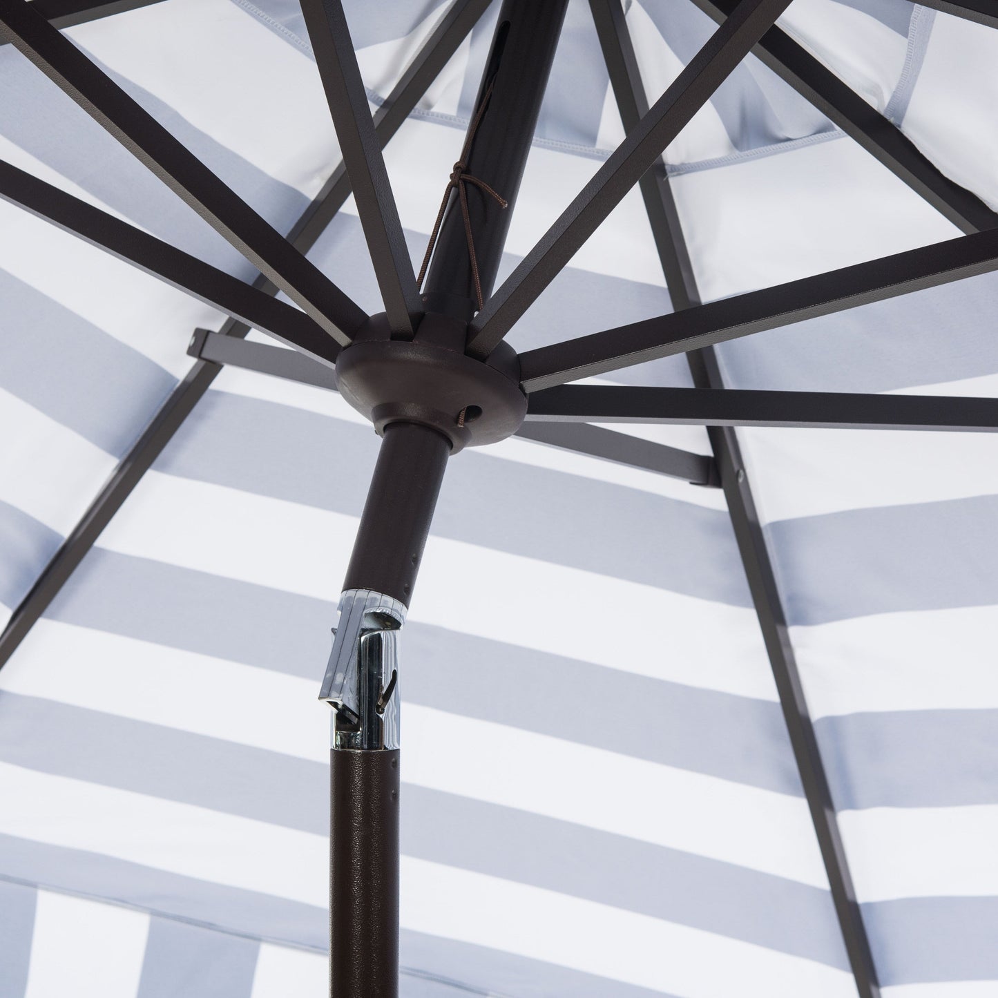 Parasol rond de 3,35 m (11 pieds) pour extérieur de la ligne Sidse Fashion de SAFAVIEH