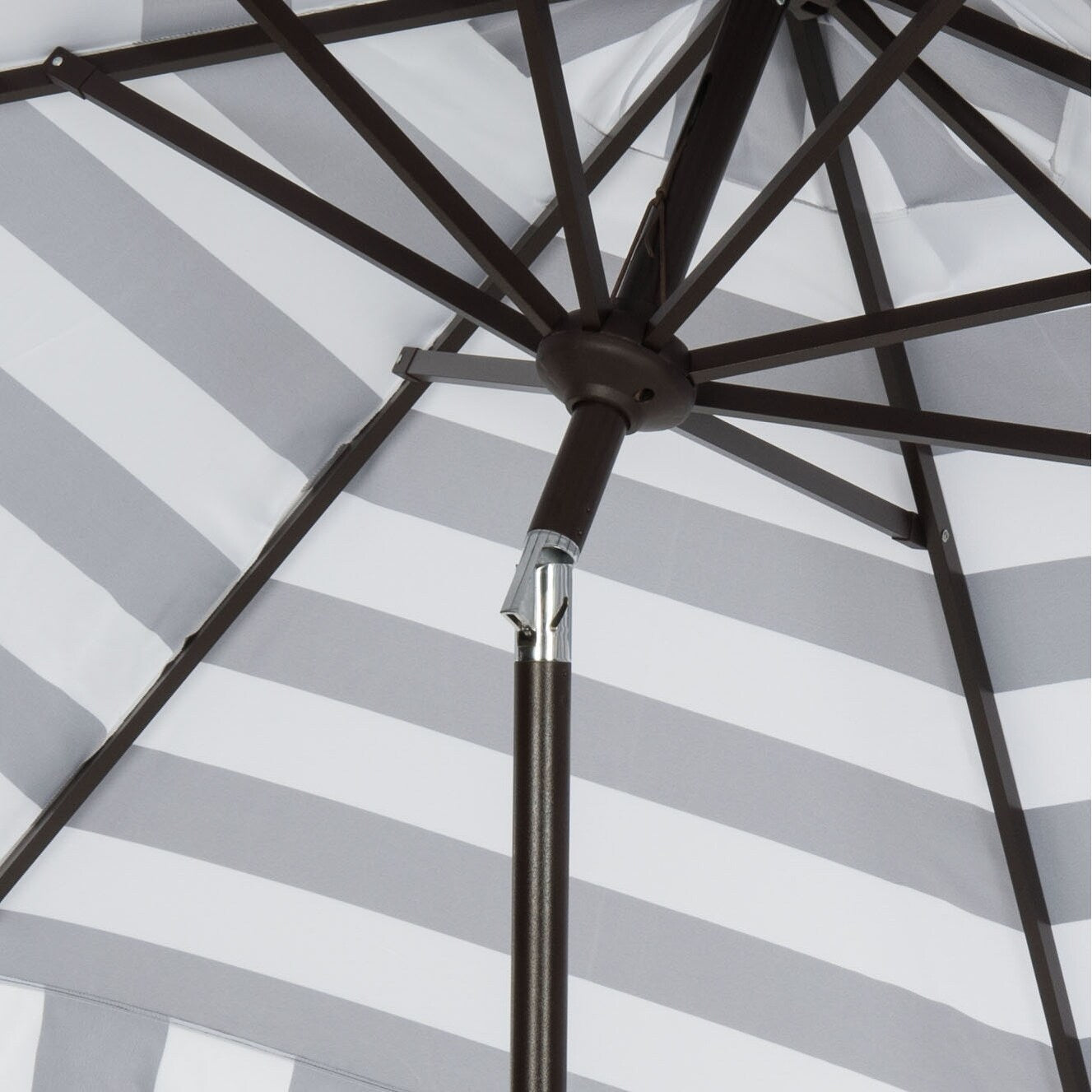 Parasol rond de 3,35 m (11 pieds) pour extérieur de la ligne Sidse Fashion de SAFAVIEH