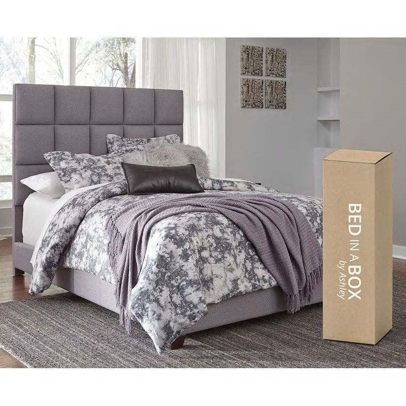 Matelas hybride de 25 cm (10 pouces) Chime de Signature Design by Ashley, livré dans une boîte