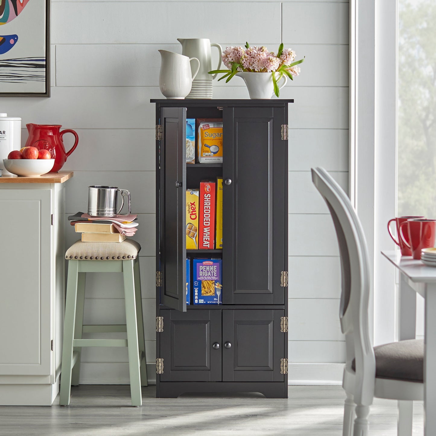 Armoire haute Aston de Simple Living