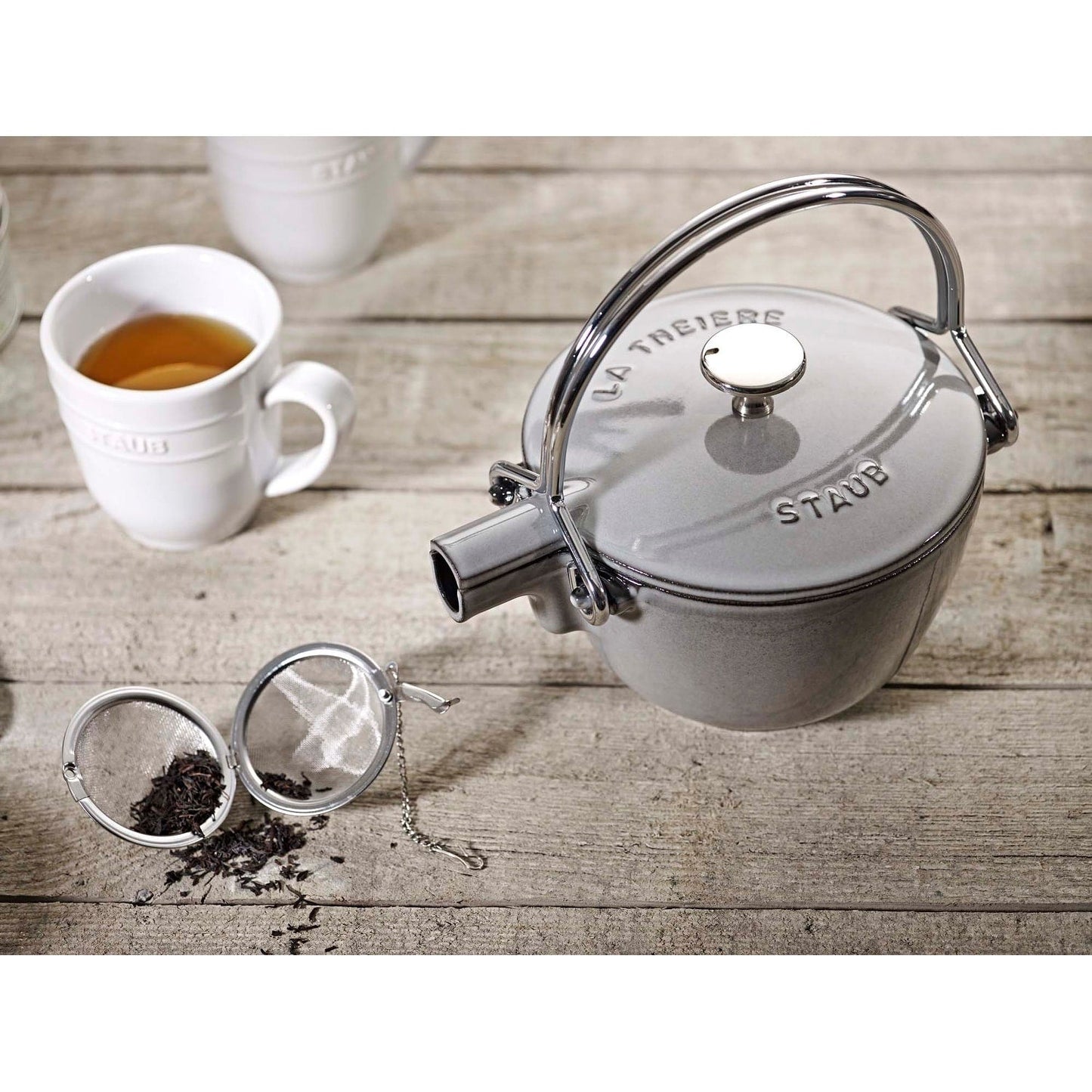 Bouilloire à thé ronde en fonte STAUB, 1 quart