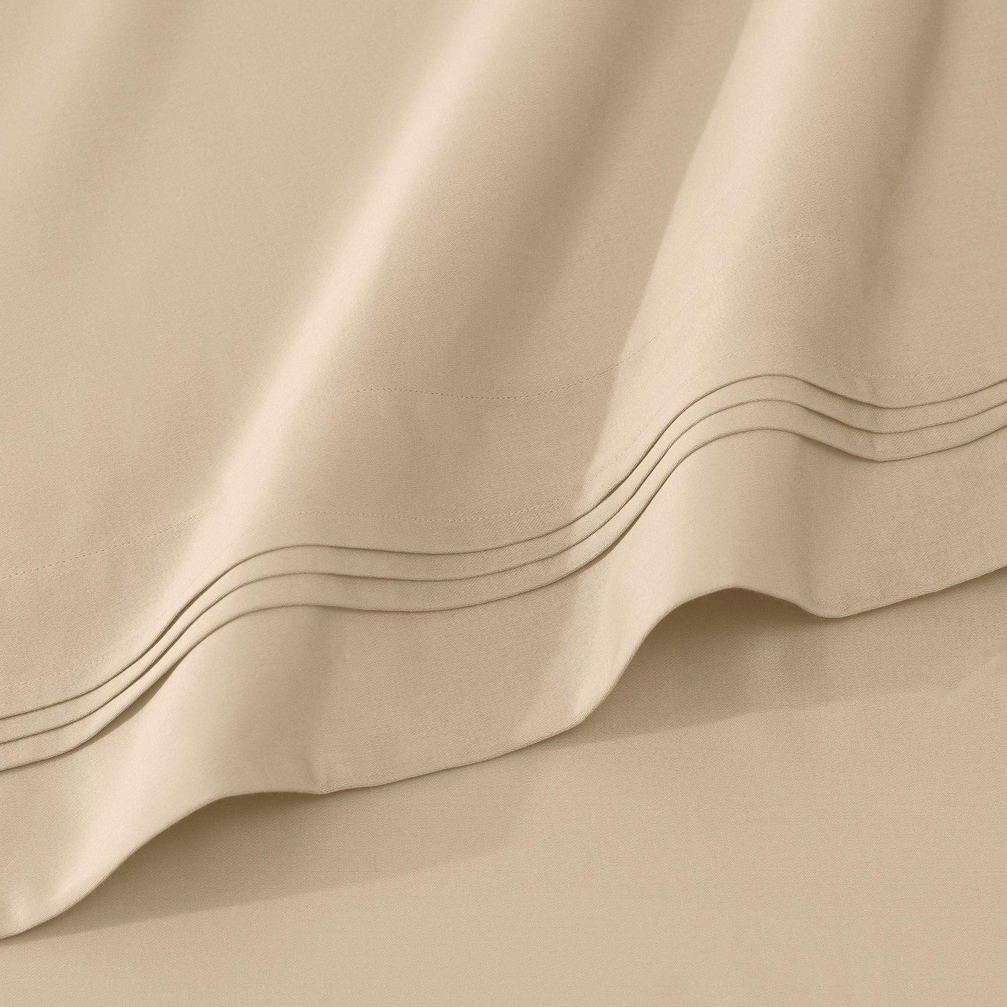 Jeu de draps uni en coton égyptien supérieur, 1000 fils, avec poche profonde.