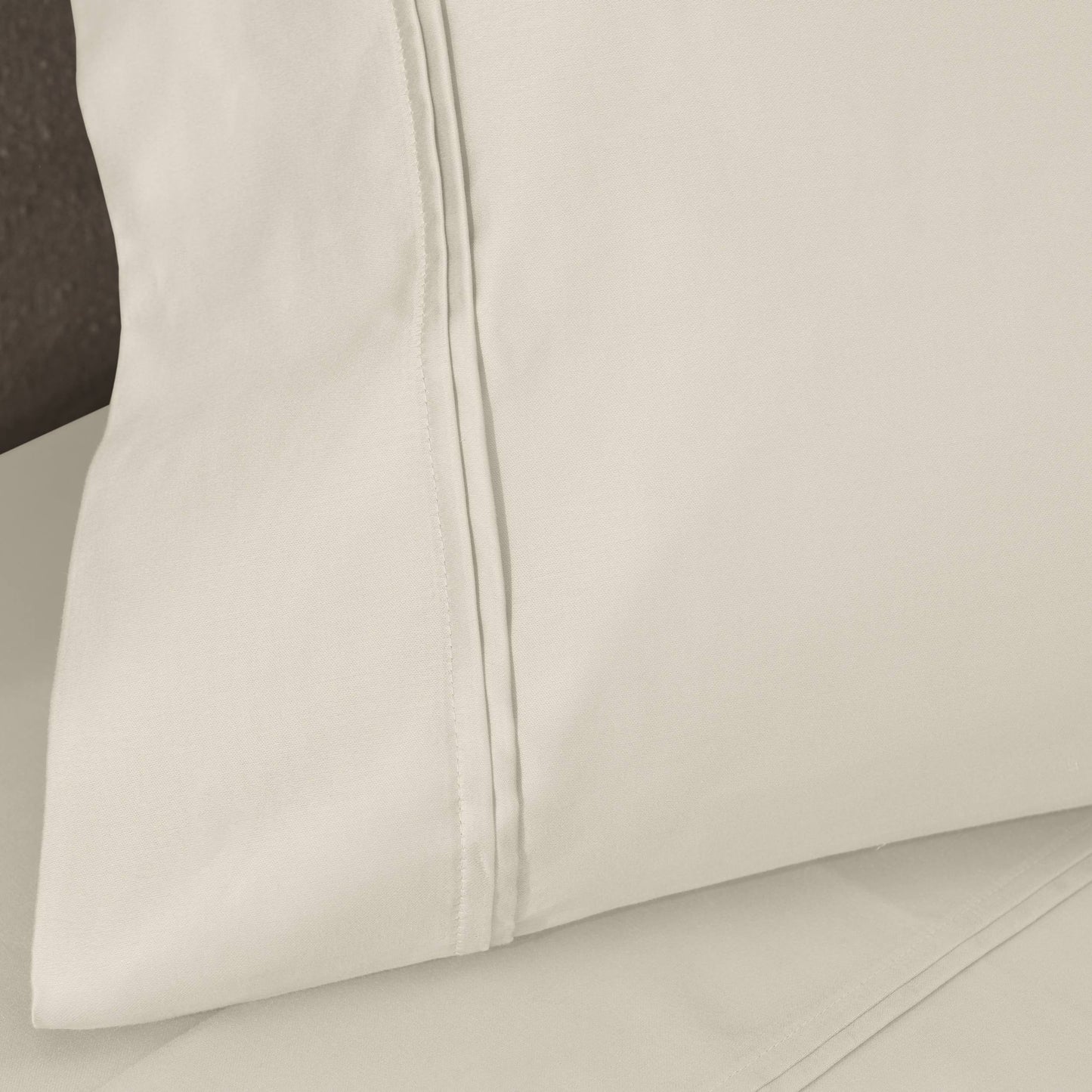Jeu de draps uni en coton égyptien supérieur, 1200 fils, respectueux de l'environnement.