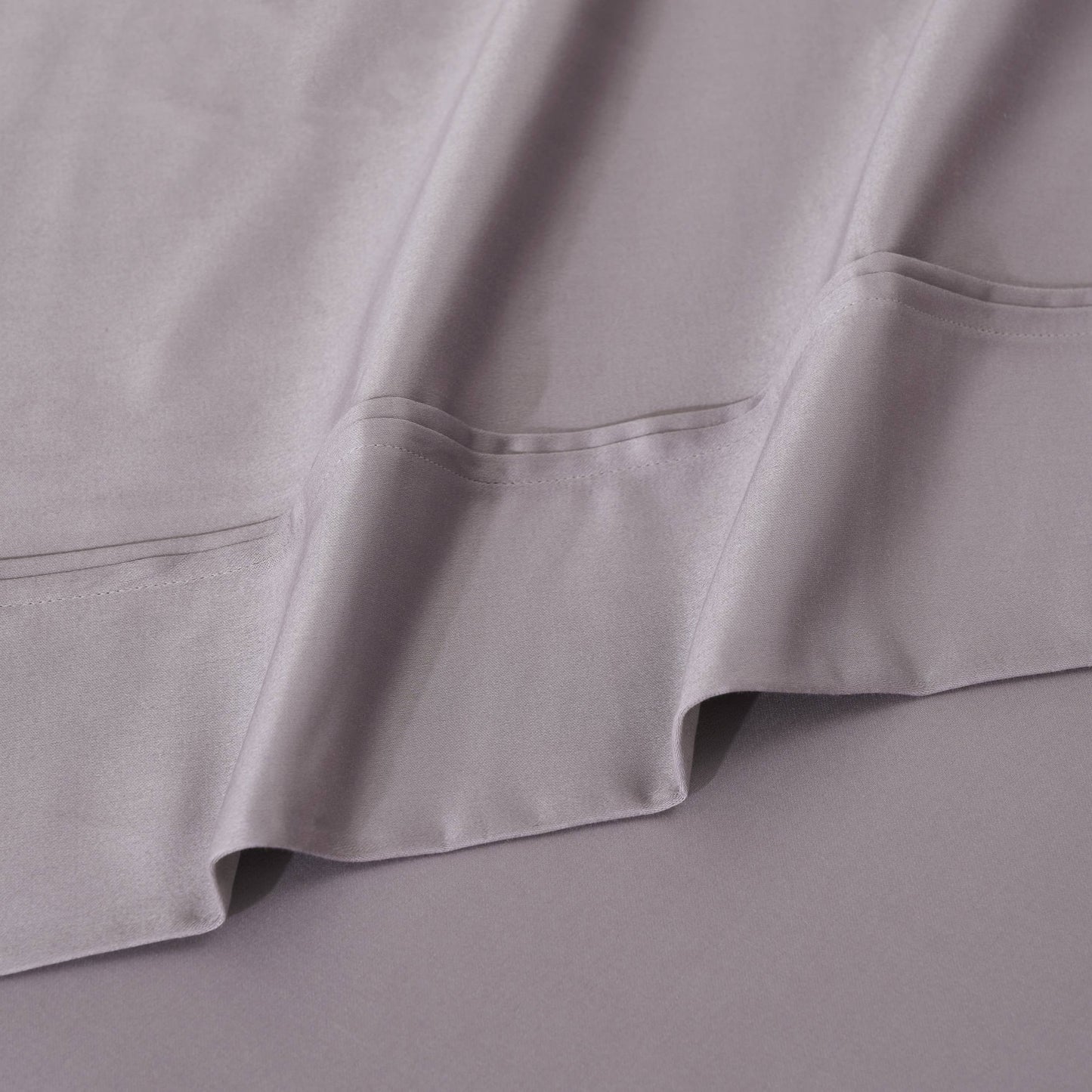 Jeu de draps uni en coton égyptien supérieur, 1200 fils, respectueux de l'environnement.