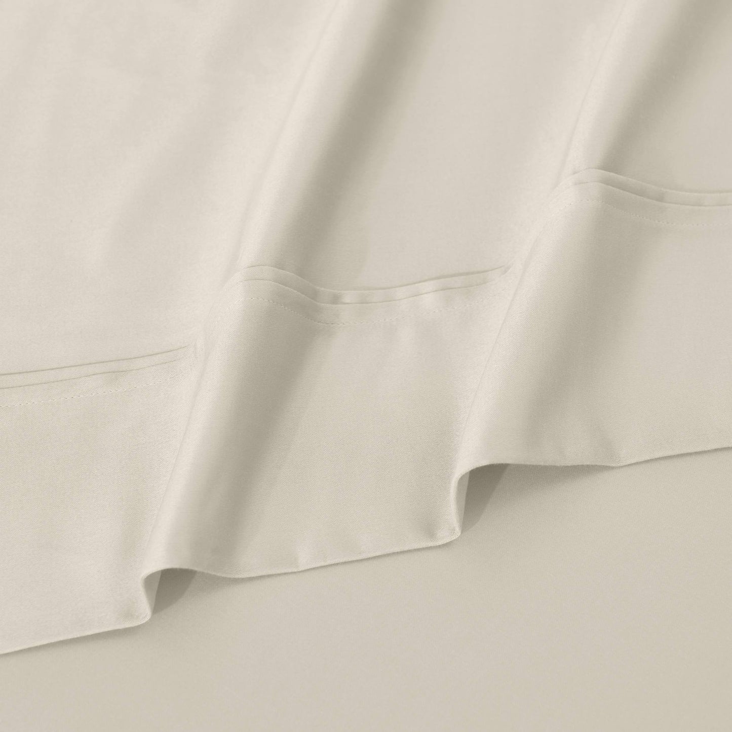 Jeu de draps uni en coton égyptien supérieur, 1200 fils, respectueux de l'environnement.