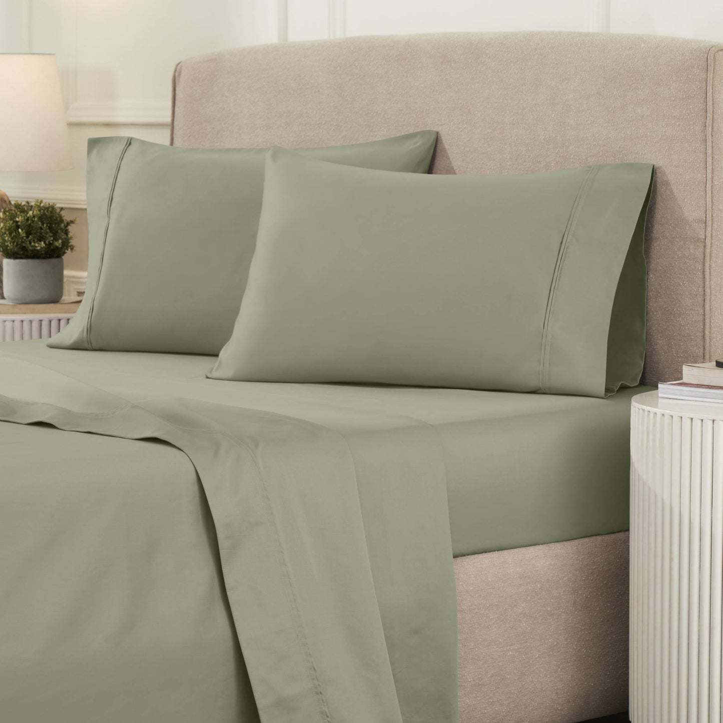 Jeu de draps uni en coton égyptien supérieur, 1200 fils, respectueux de l'environnement.