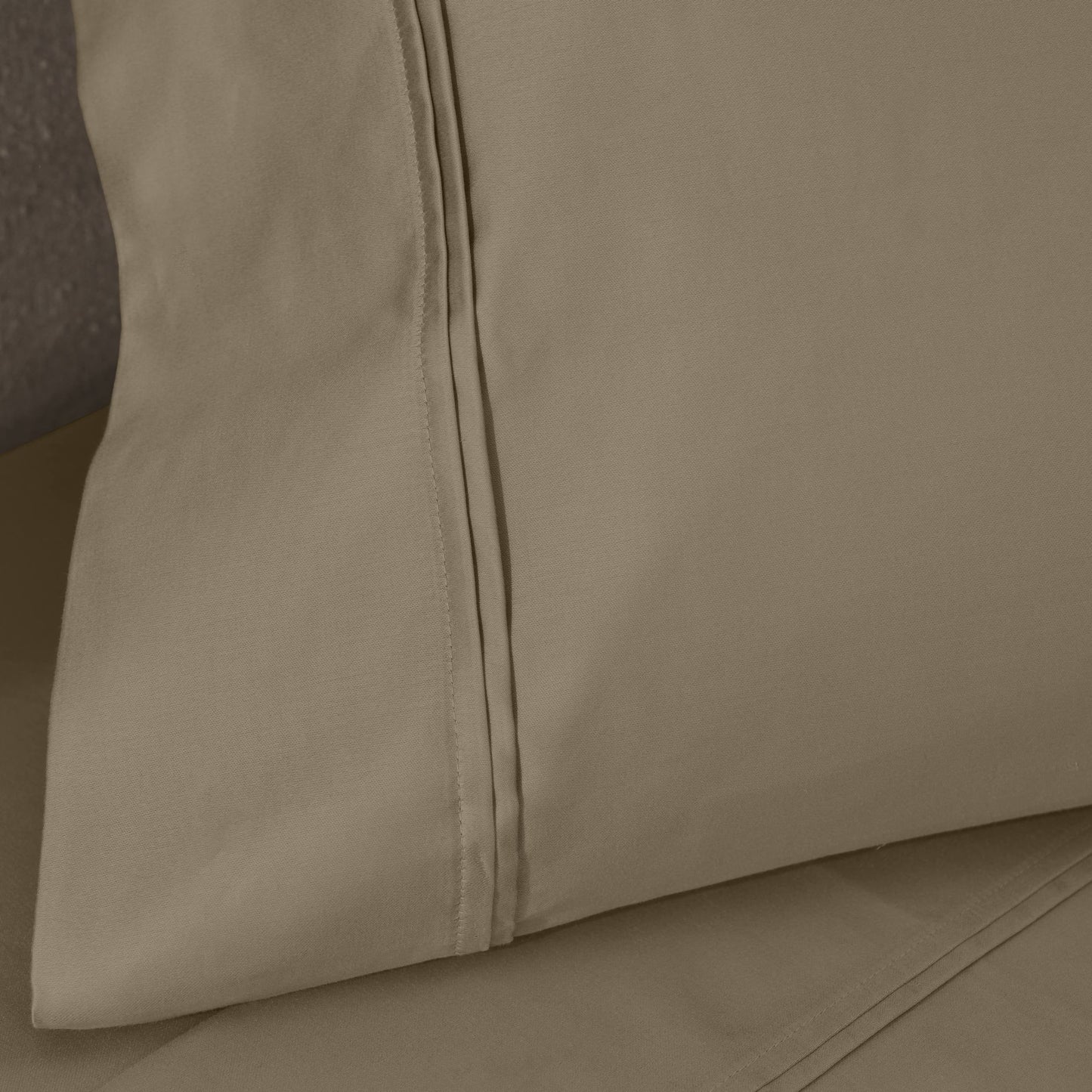 Jeu de draps uni en coton égyptien supérieur, 1200 fils, respectueux de l'environnement.