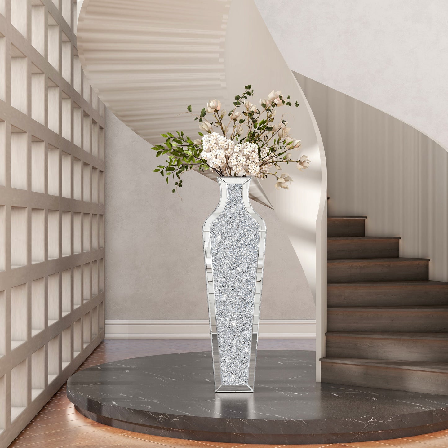 Grand vase de sol en verre concassé et décoré de diamants