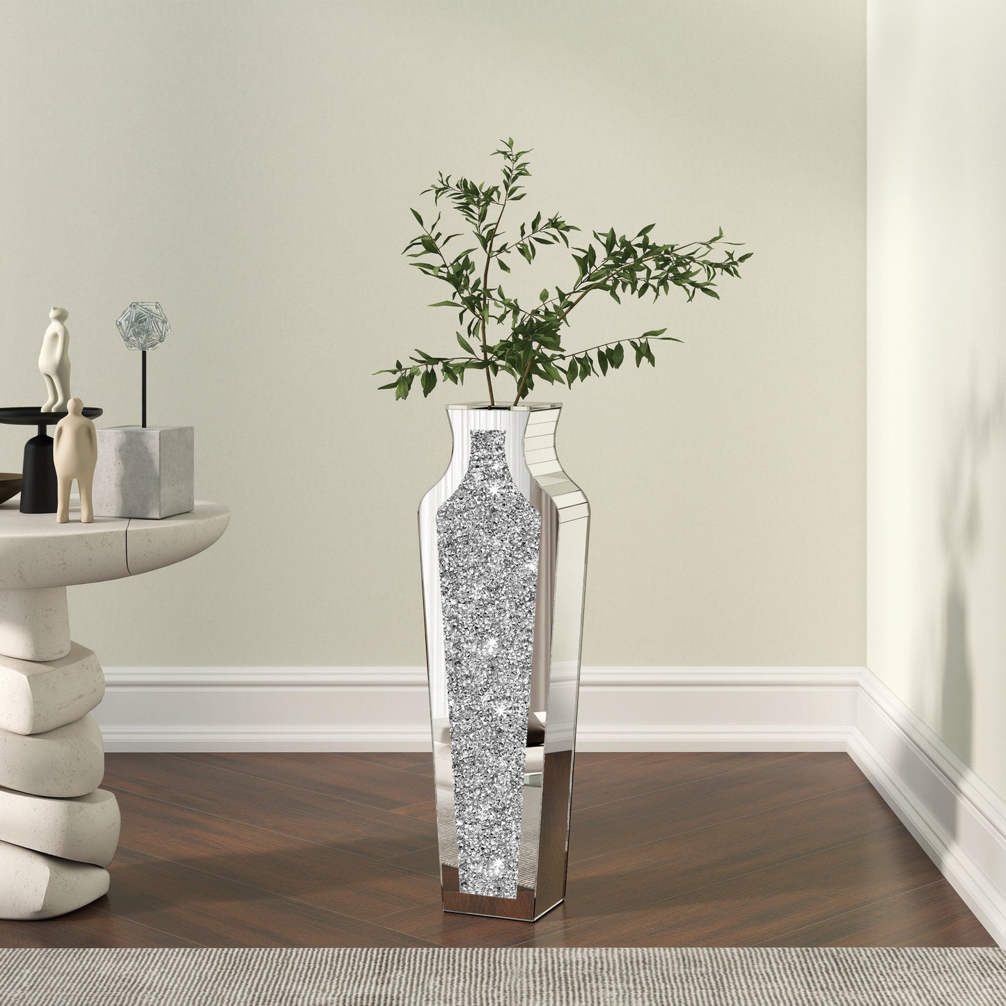 Grand vase de sol en verre concassé et décoré de diamants