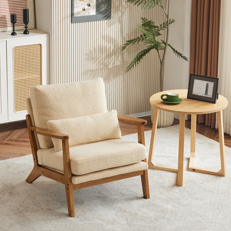 Fauteuil d'appoint en lin mélangé avec pieds en bois et un coussin beige.