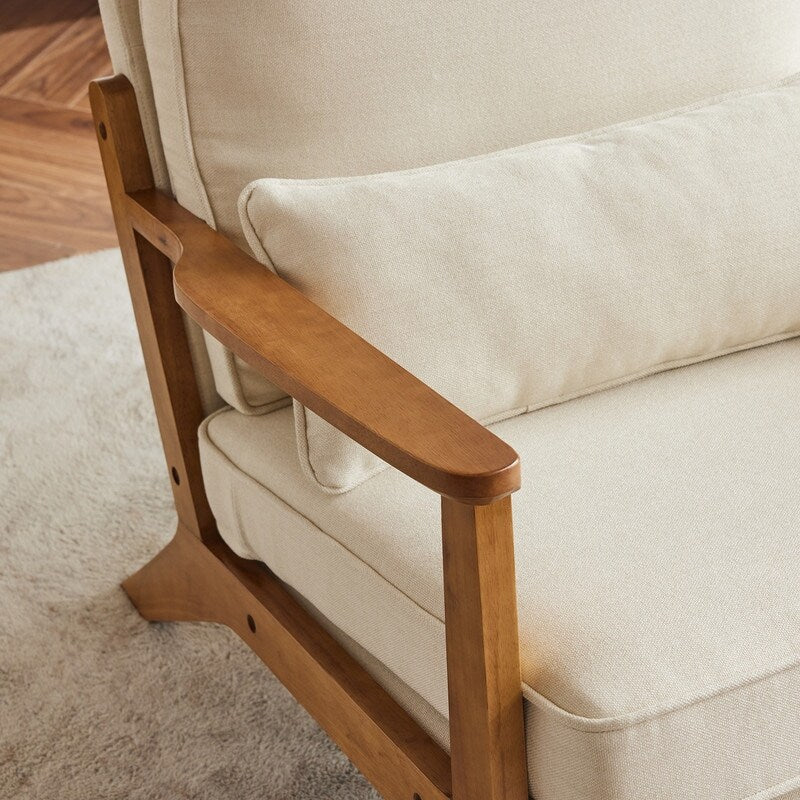 Fauteuil d'appoint en lin mélangé avec pieds en bois et un coussin beige.