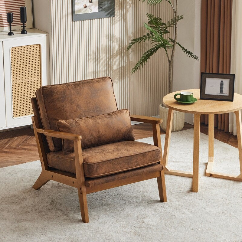 Fauteuil d'appoint en lin mélangé avec pieds en bois et un coussin beige.