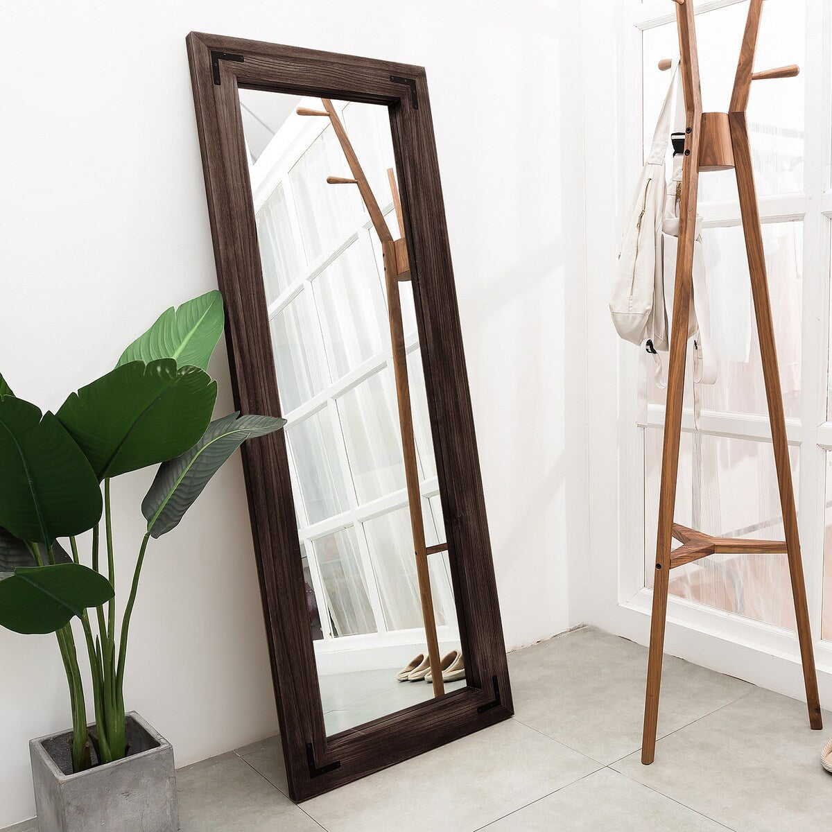 Grand miroir mural en bois à cadre rustique style farmhouse - 65x24