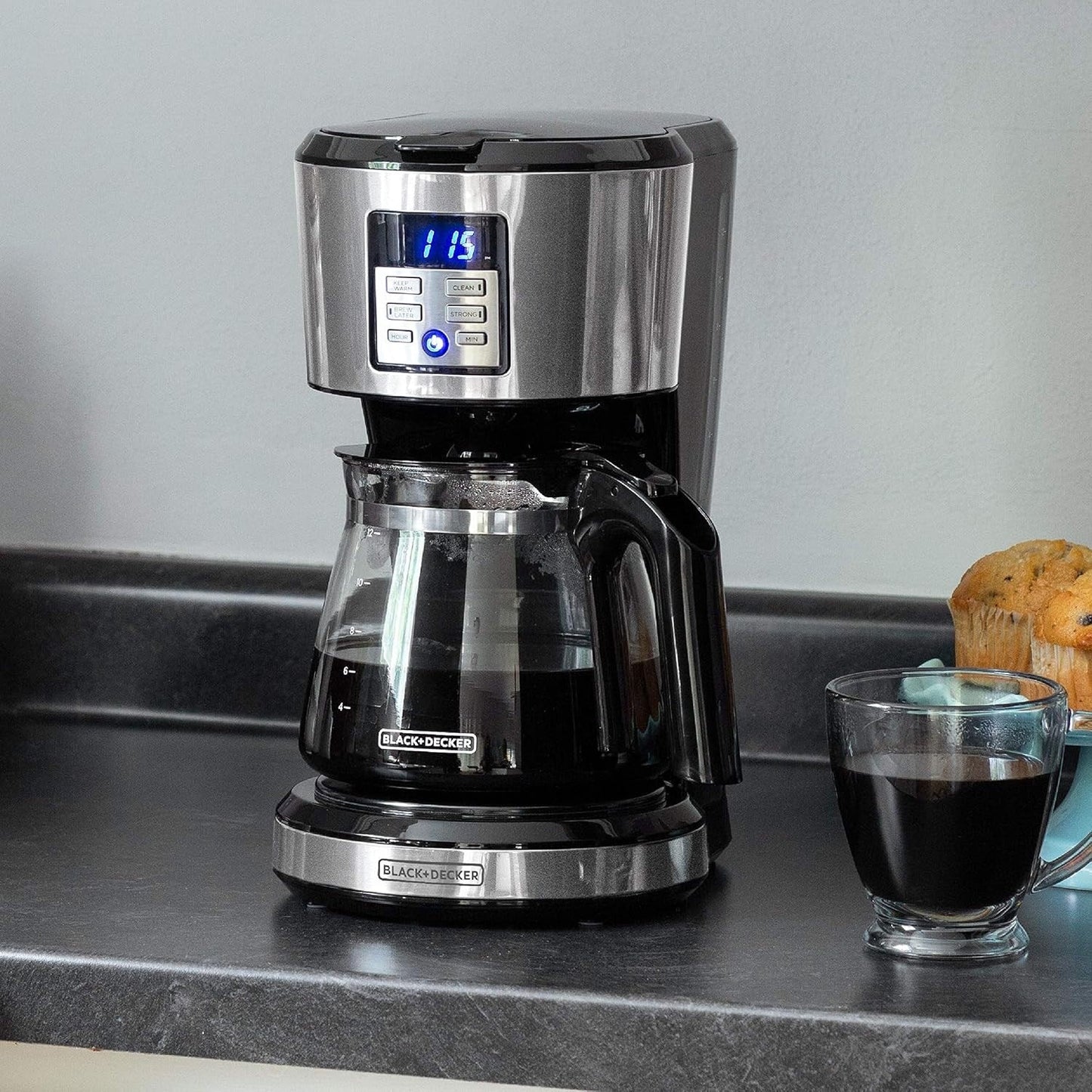 Machine à café programmable 12 tasses, technologie de brassage Vortex, noir