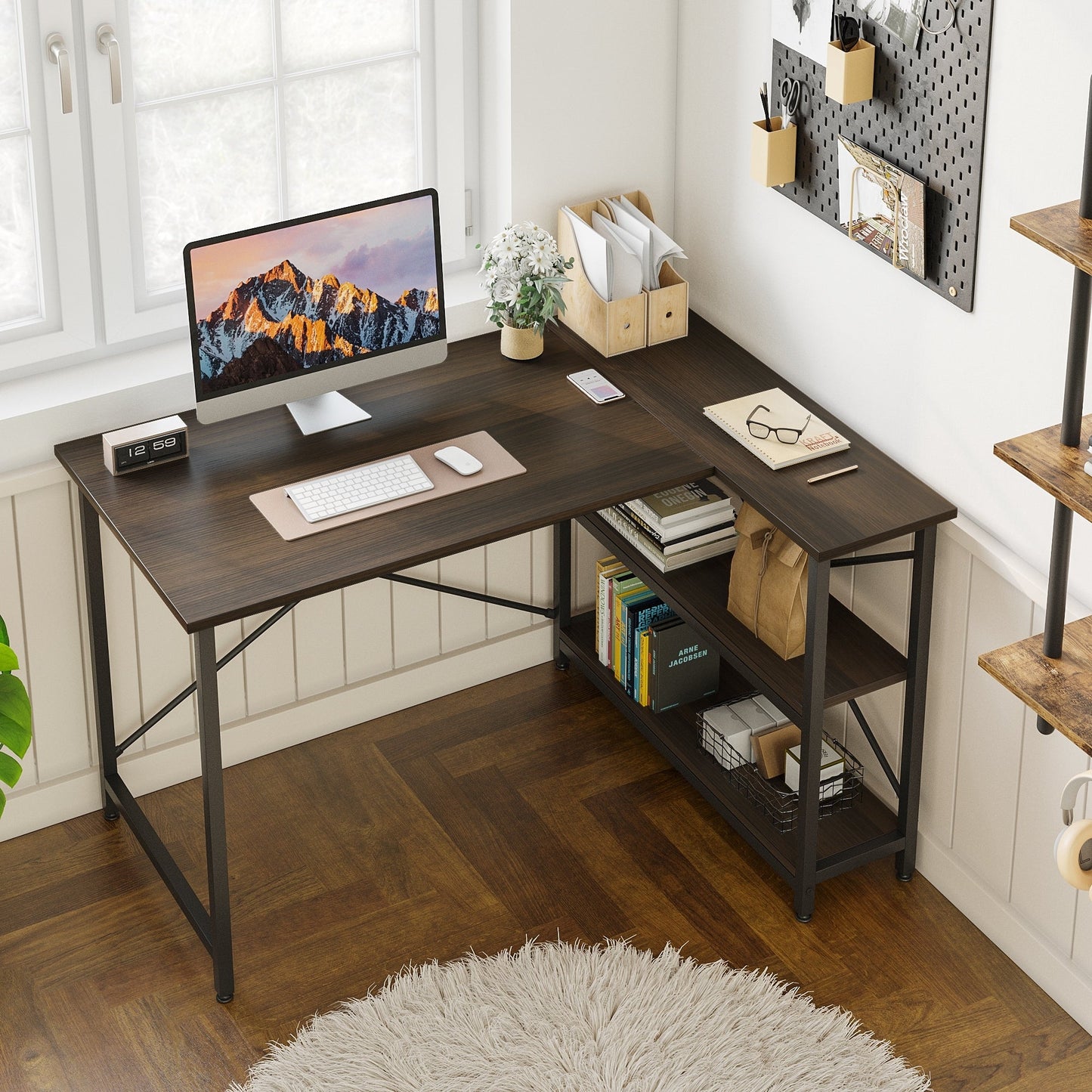 Bureau en forme de L avec étagères de rangement, bureau d'ordinateur d'angle.