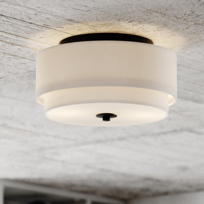 Luminaire à suspension à montage au plafond de style moderne du milieu du siècle de Burnaby avec abat-jour blanc en lin.