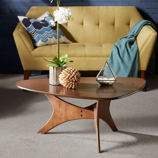 Table basse en bois triangulaire Blaze d'INK IVY