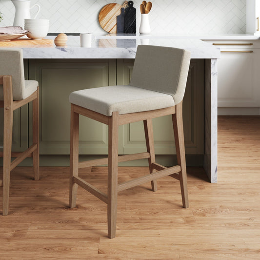 Tabouret de bar moderne Gracie, chaise rembourrée en bouclé et pieds en bois brossé