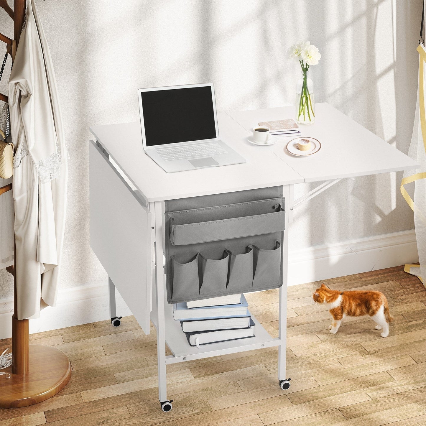 Table d'artisanat à hauteur réglable avec étagères de rangement, table de coupe pliable mobile pour maison, bureau, salle de couture, salle d'artisanat