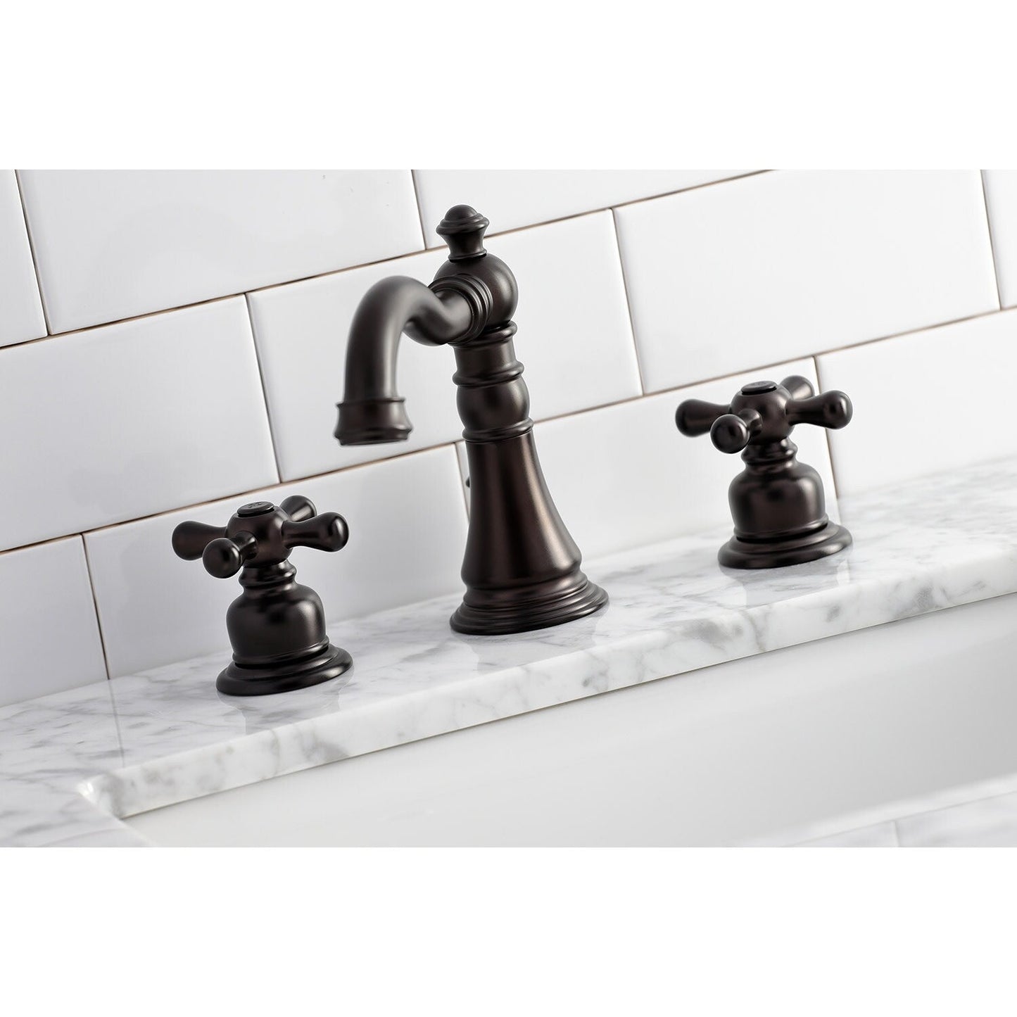Robinet de salle de bain à large espacement de 8 pouces, modèle American Classic